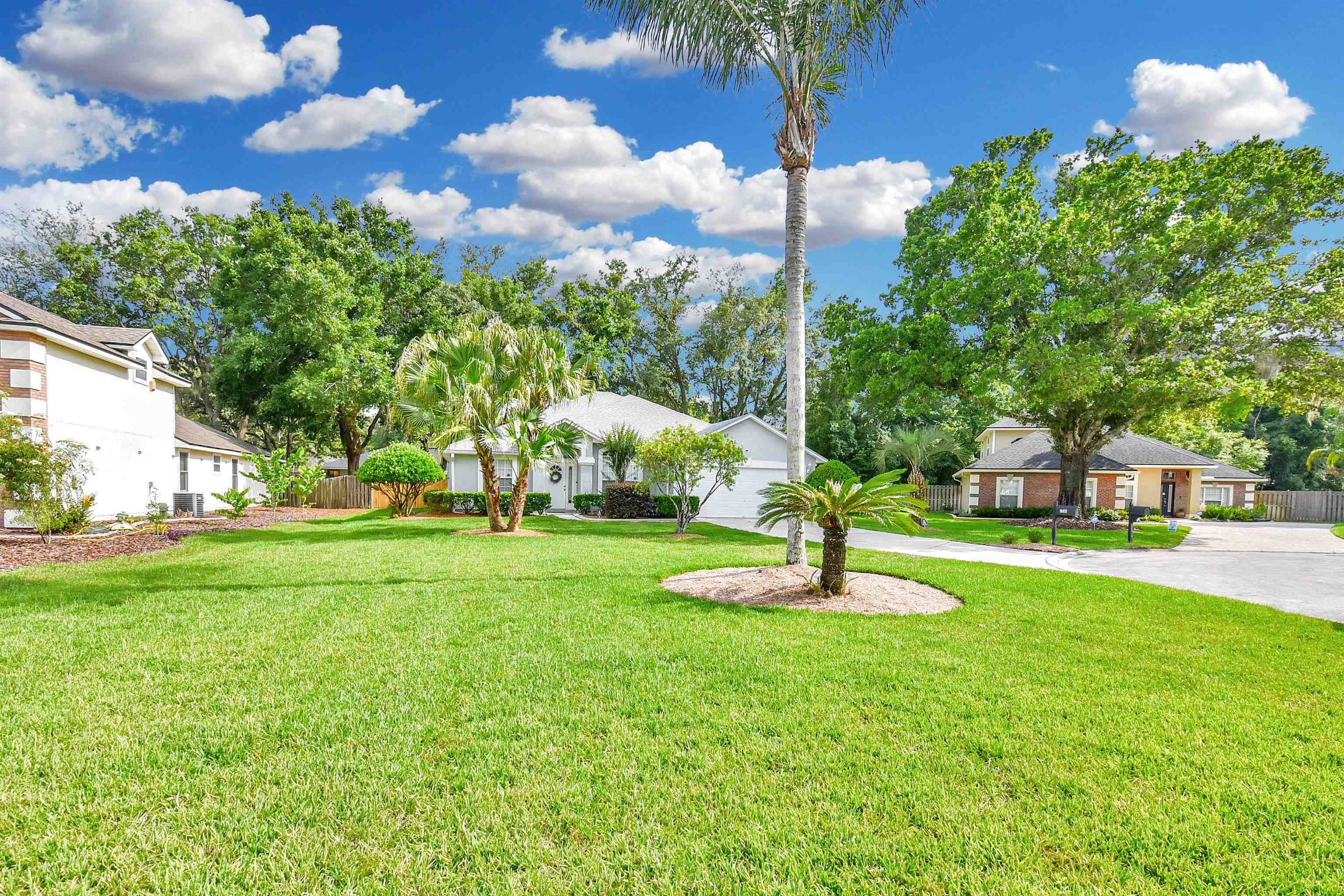 Image 3 of 36 For 5586 Loon Lake Ct