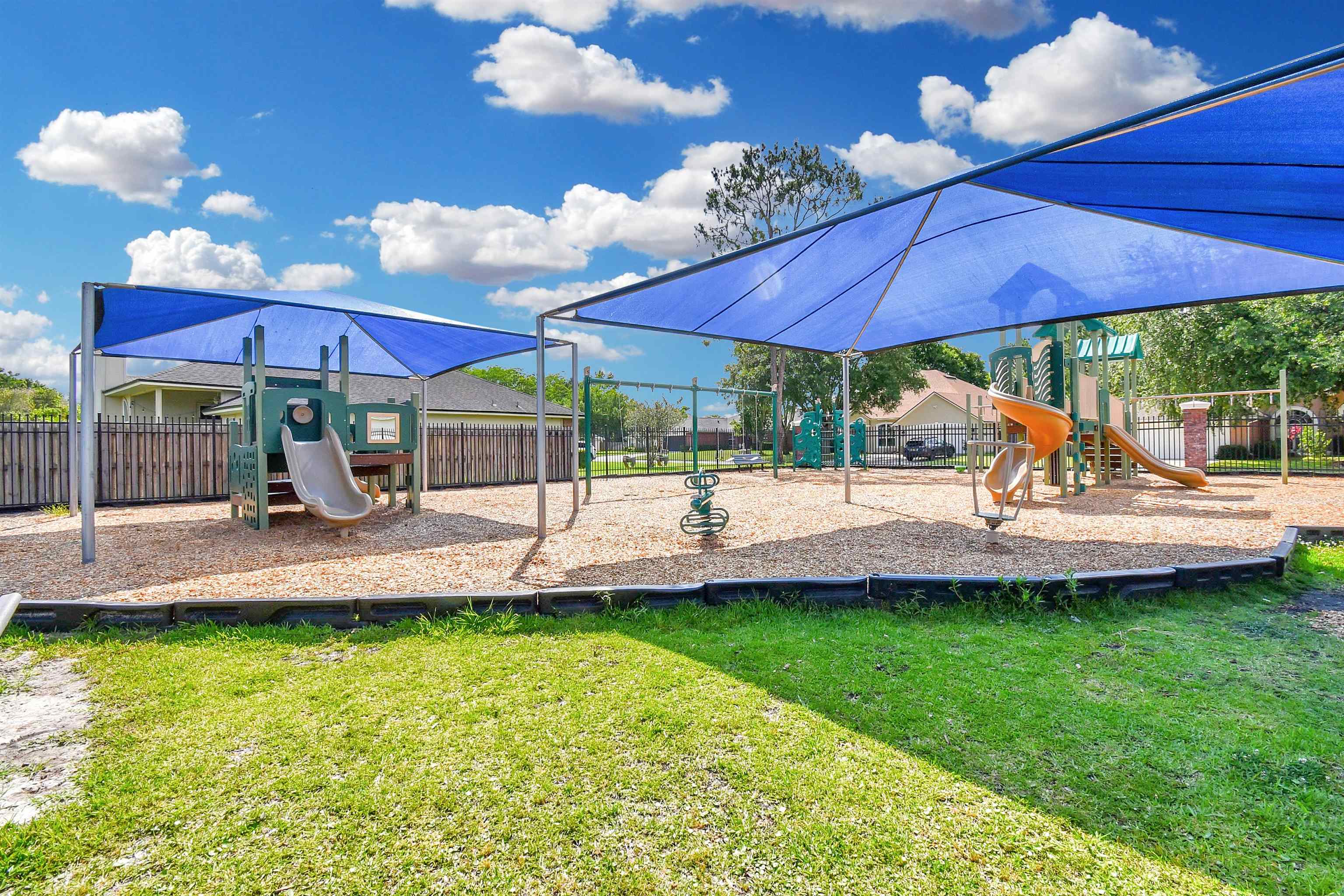 Image 33 of 36 For 5586 Loon Lake Ct