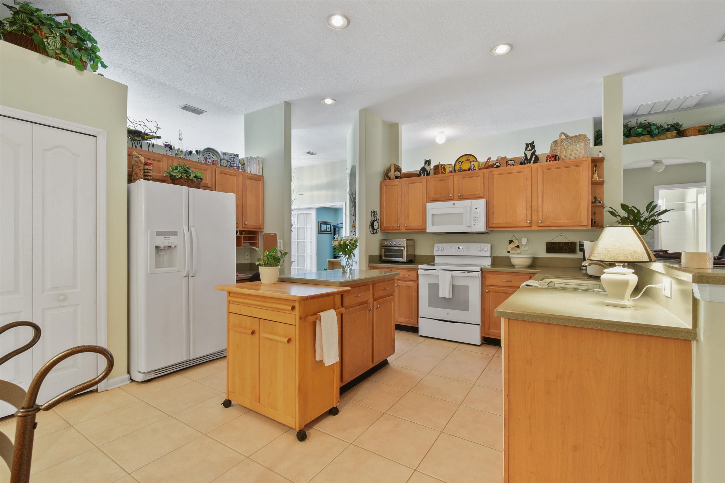 Image 6 of 36 For 5586 Loon Lake Ct