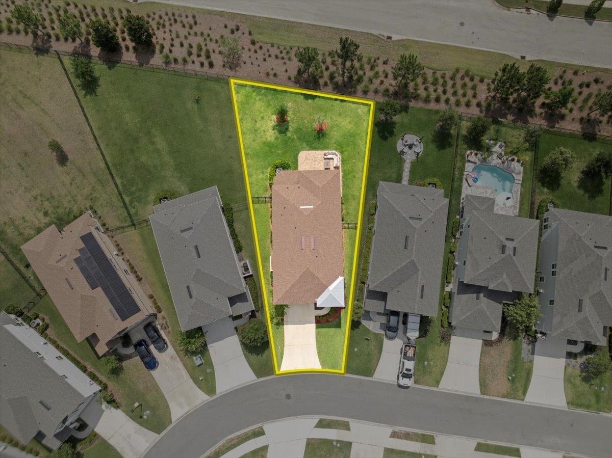 Image 59 of 62 For 295 Ferndale Way