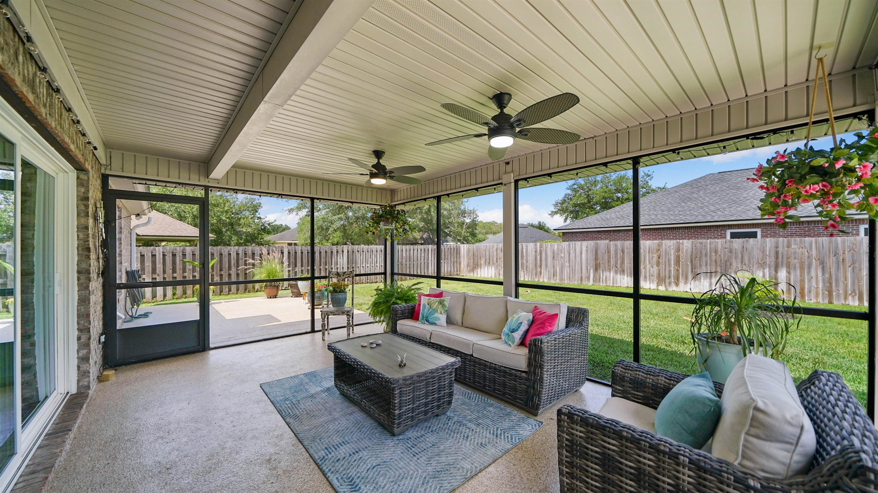 Image 29 of 45 For 2020 Spring Meadows Ct