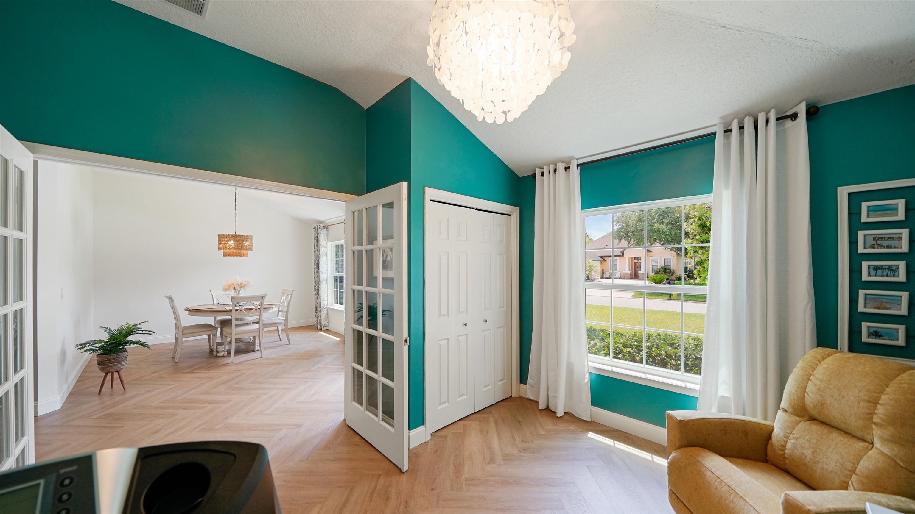 Image 6 of 45 For 2020 Spring Meadows Ct