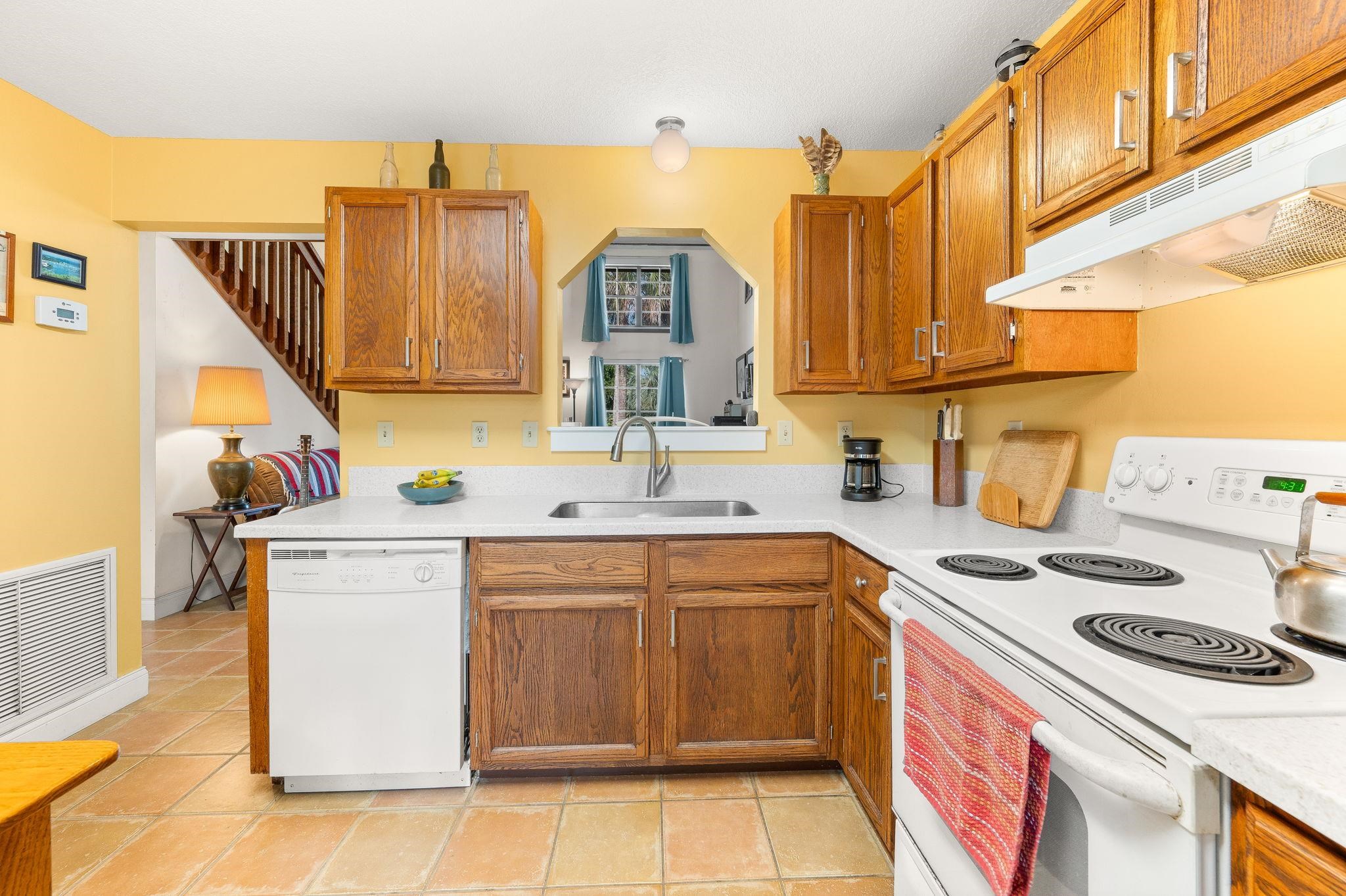 Image 11 of 42 For 1126 Prince Road
