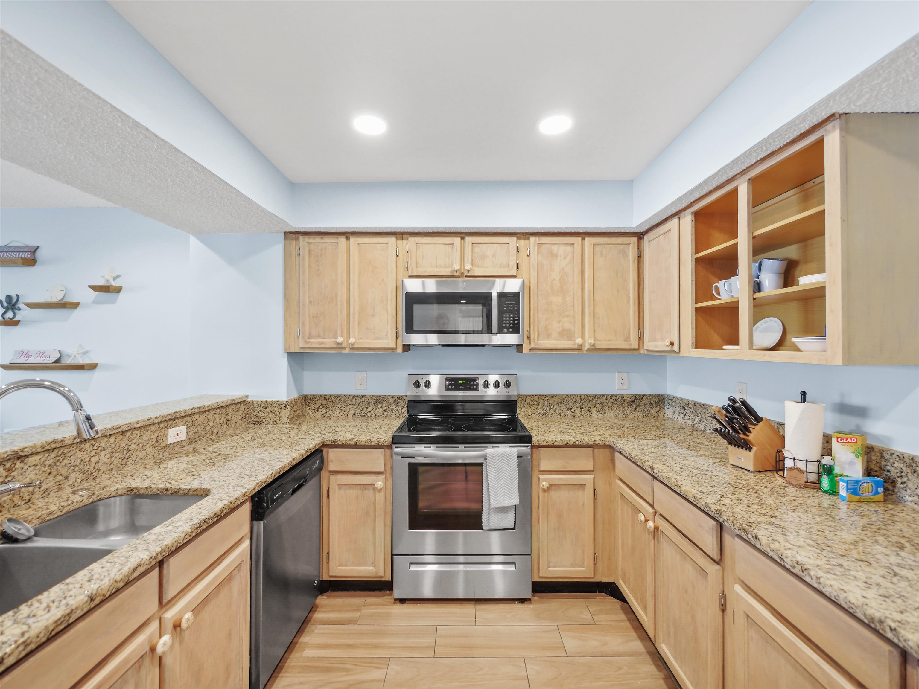 Image 4 of 32 For 850 A1a Beach Blvd  92