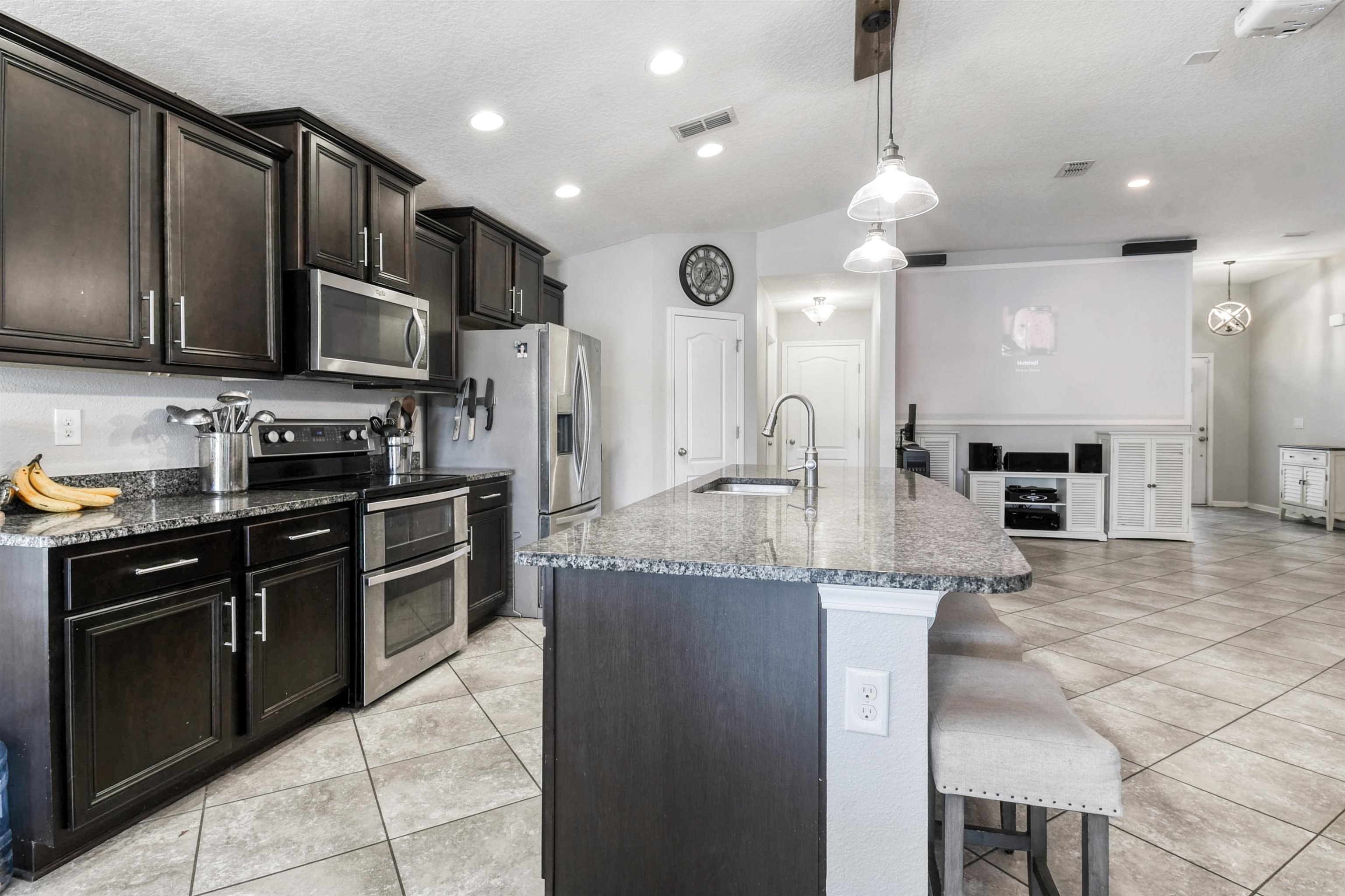 Image 12 of 38 For 75 Codman Dr