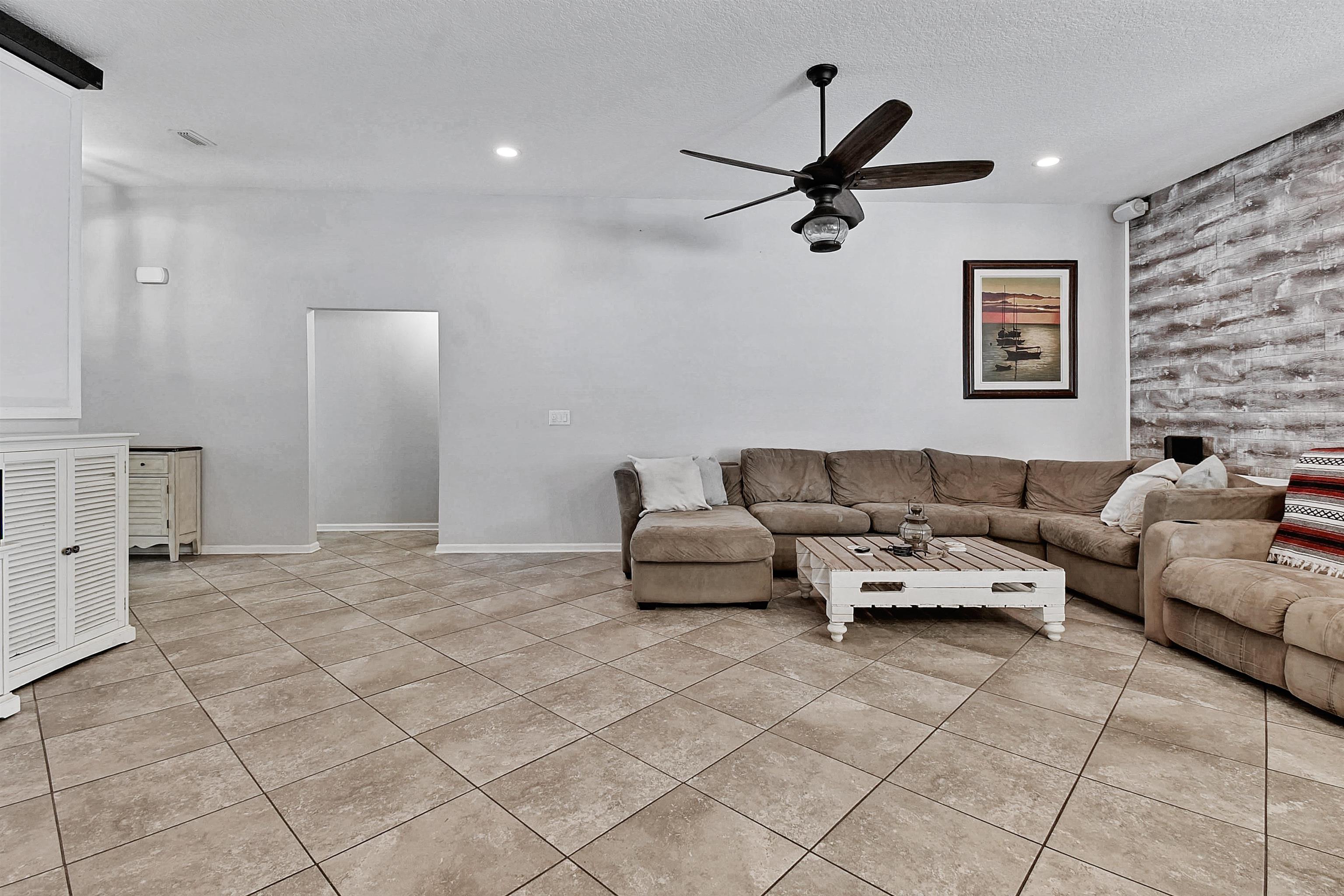 Image 7 of 38 For 75 Codman Dr