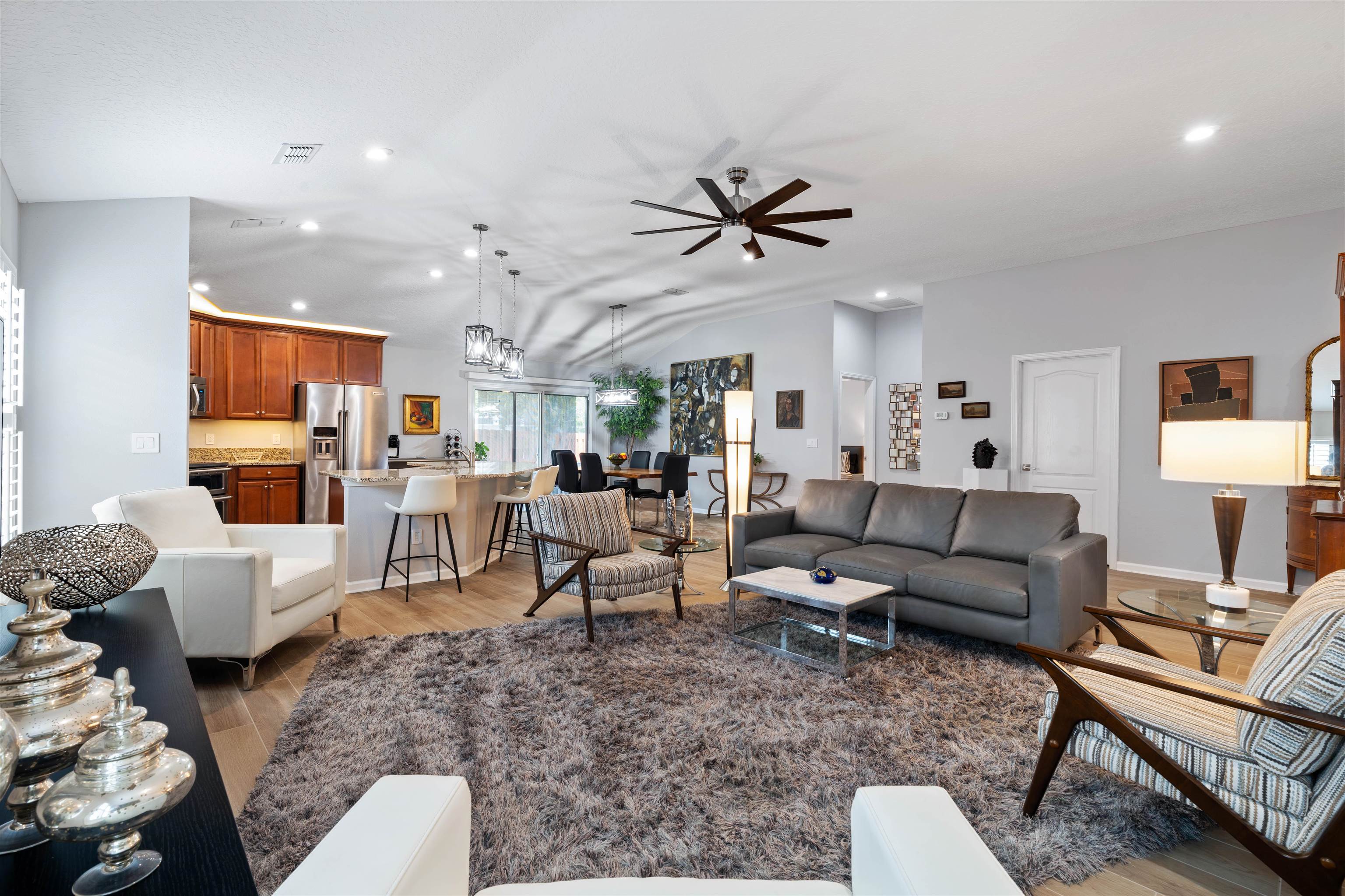 Image 11 of 52 For 271 Roaring Brook Dr