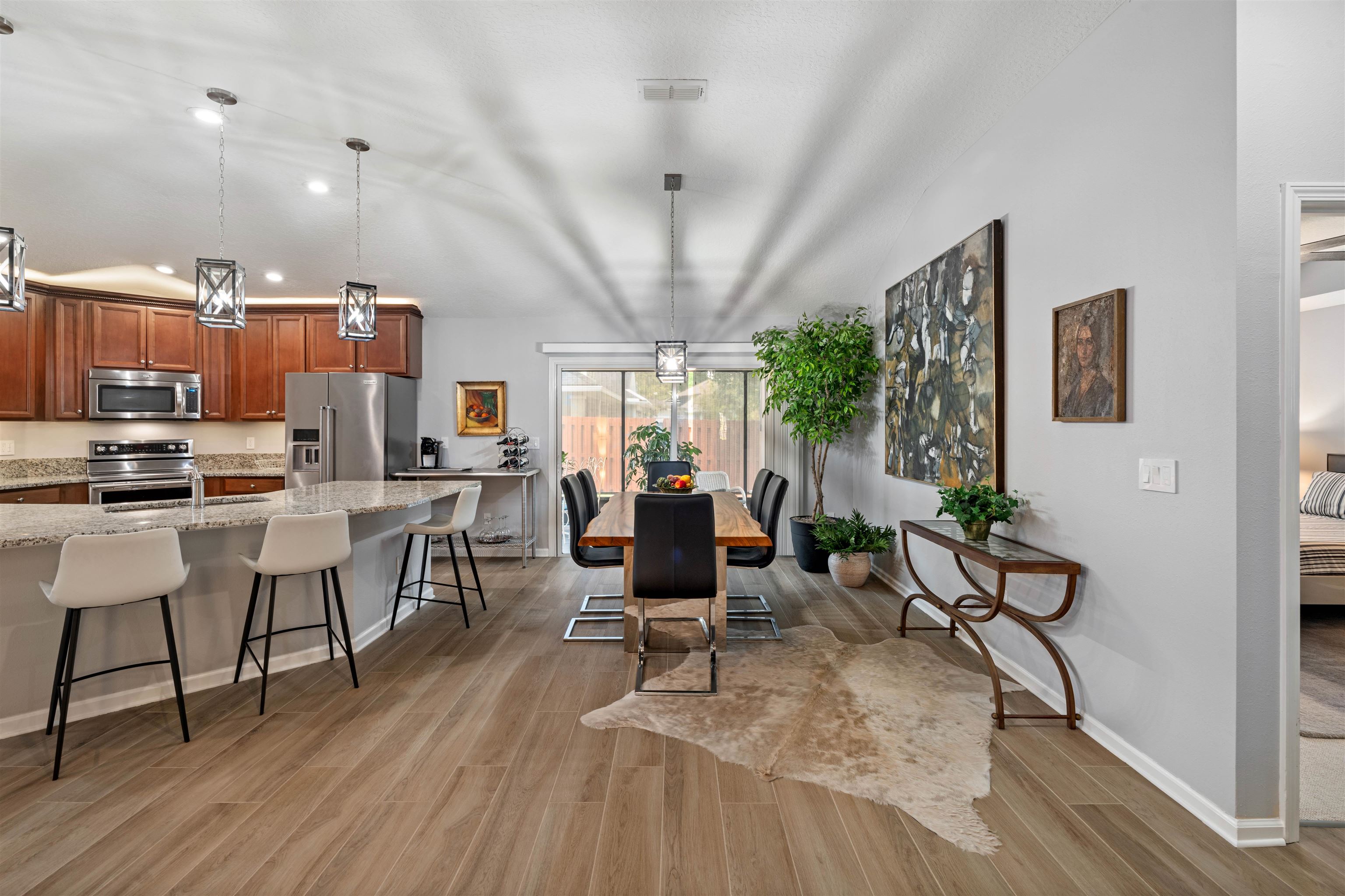 Image 15 of 52 For 271 Roaring Brook Dr