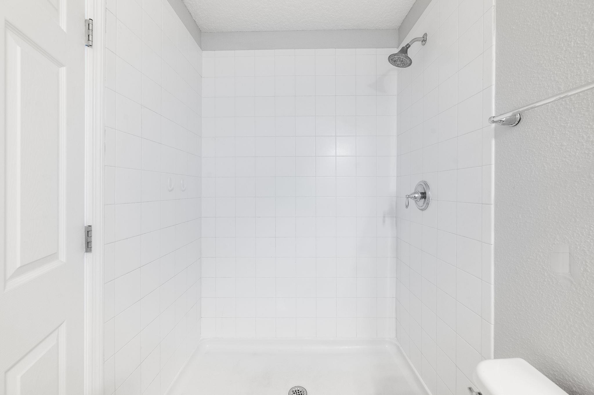 Image 19 of 35 For 113 Islander Dr