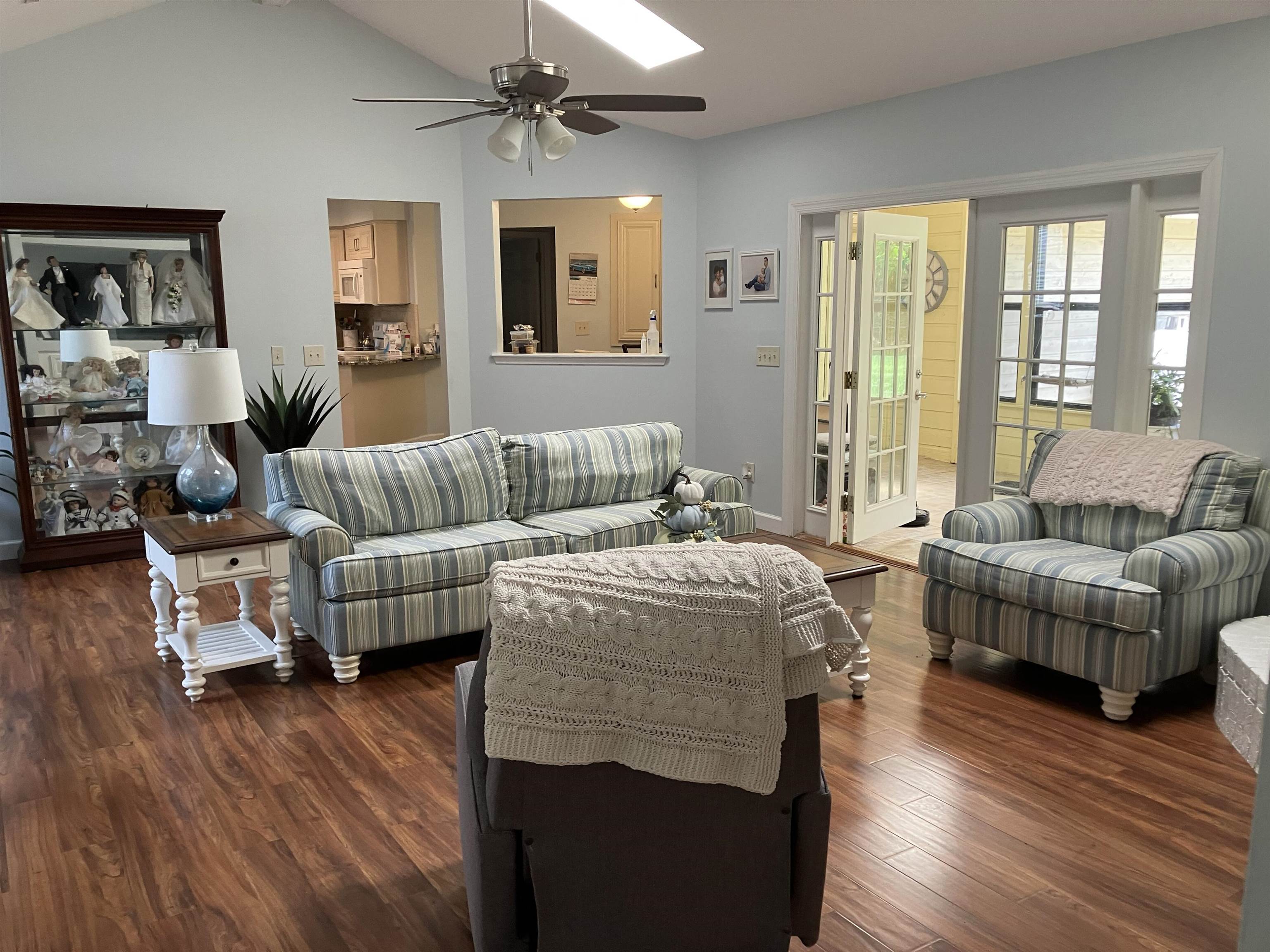 Image 9 of 14 For 1076 Mainsail Ln