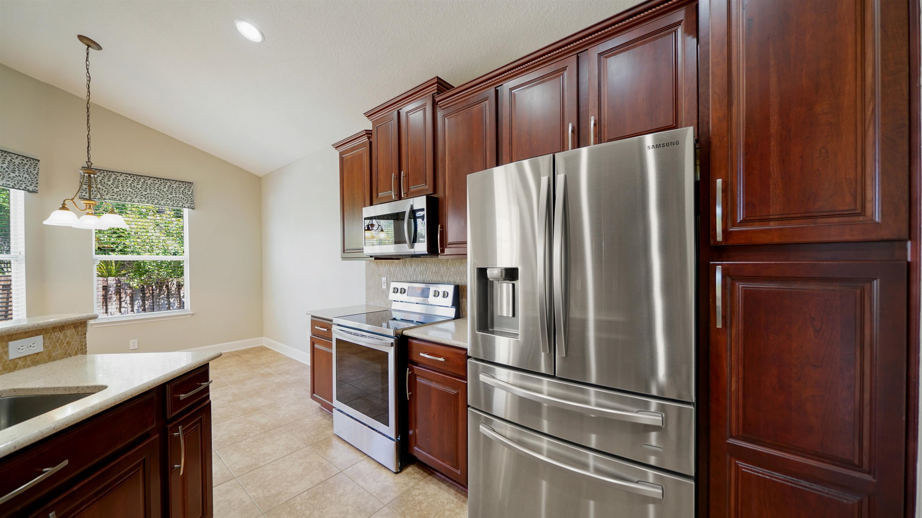 Image 12 of 43 For 1804 Ferncreek Dr
