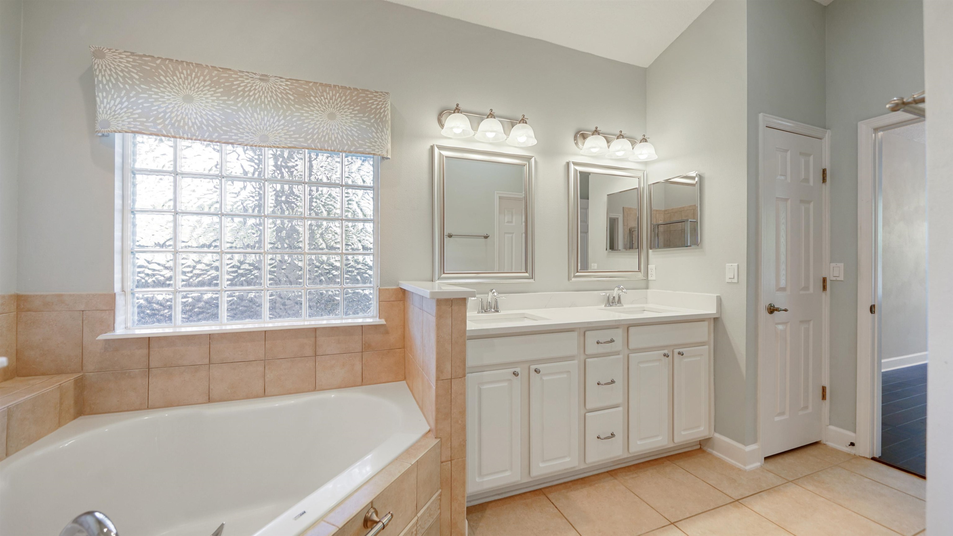 Image 22 of 43 For 1804 Ferncreek Dr
