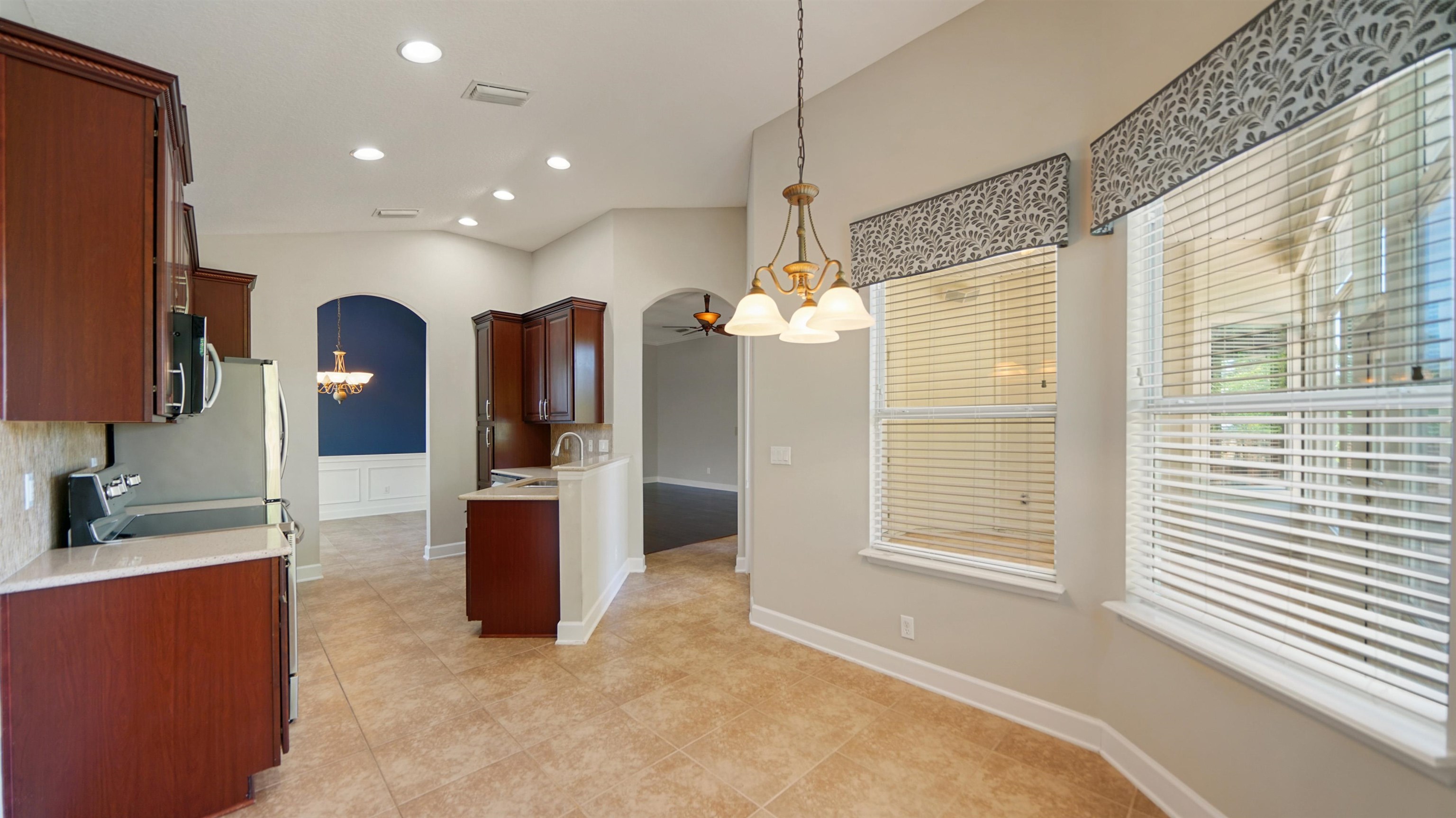 Image 9 of 43 For 1804 Ferncreek Dr
