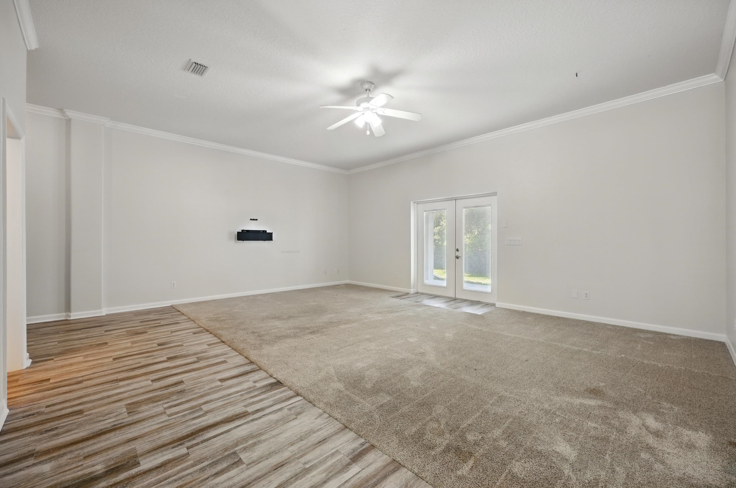 Image 10 of 67 For 500 Seagate Ln