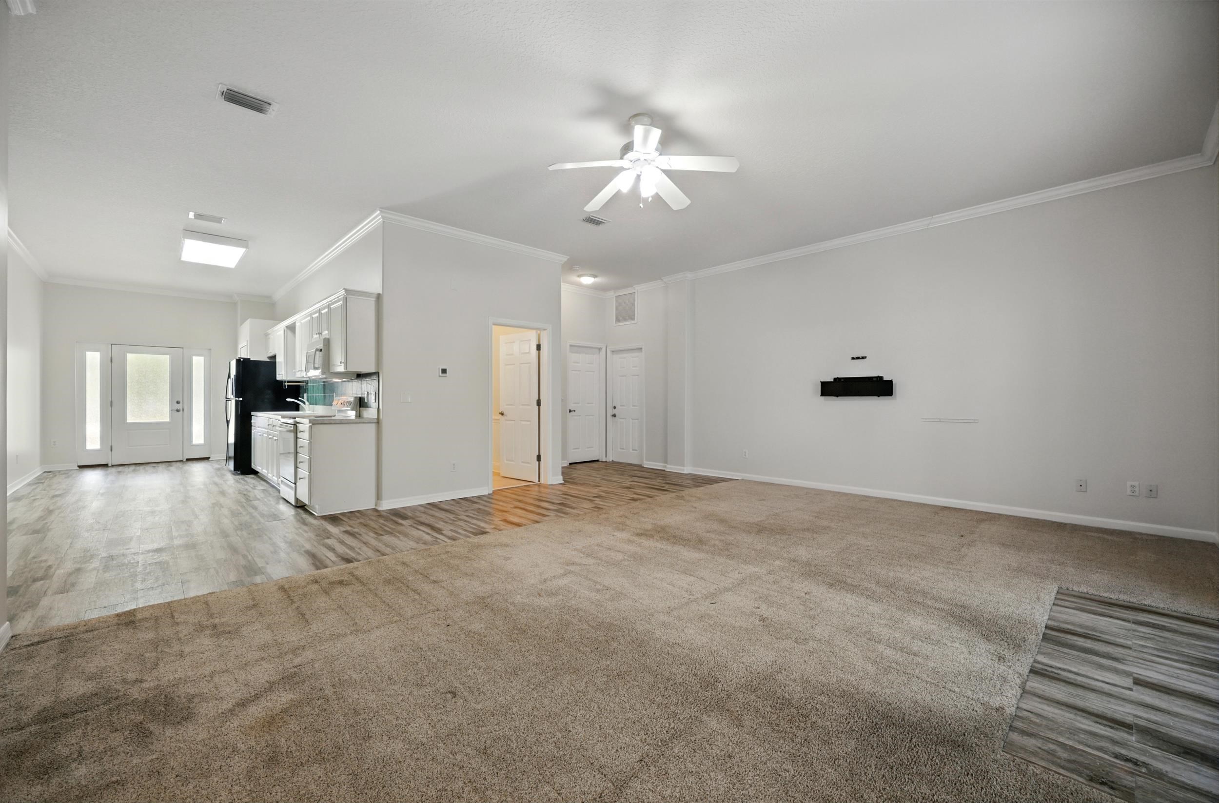 Image 11 of 67 For 500 Seagate Ln
