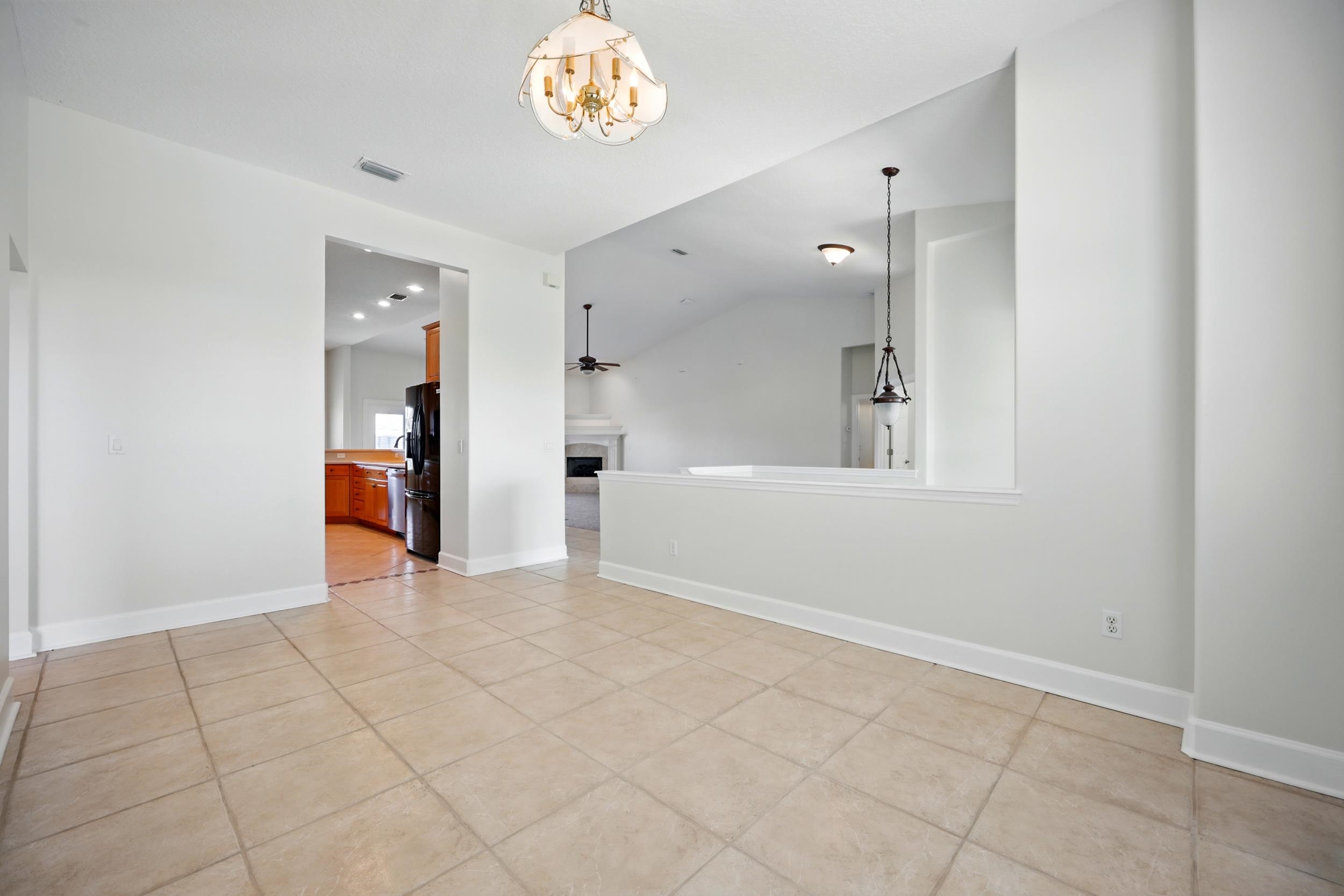 Image 29 of 67 For 500 Seagate Ln
