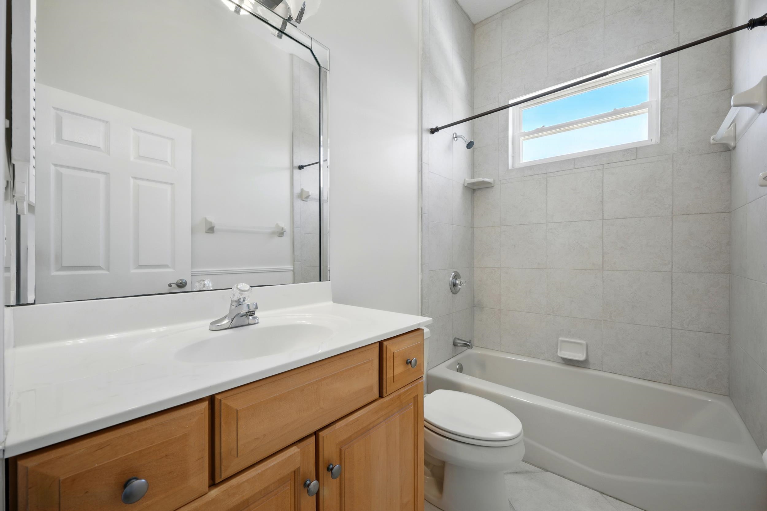 Image 45 of 67 For 500 Seagate Ln