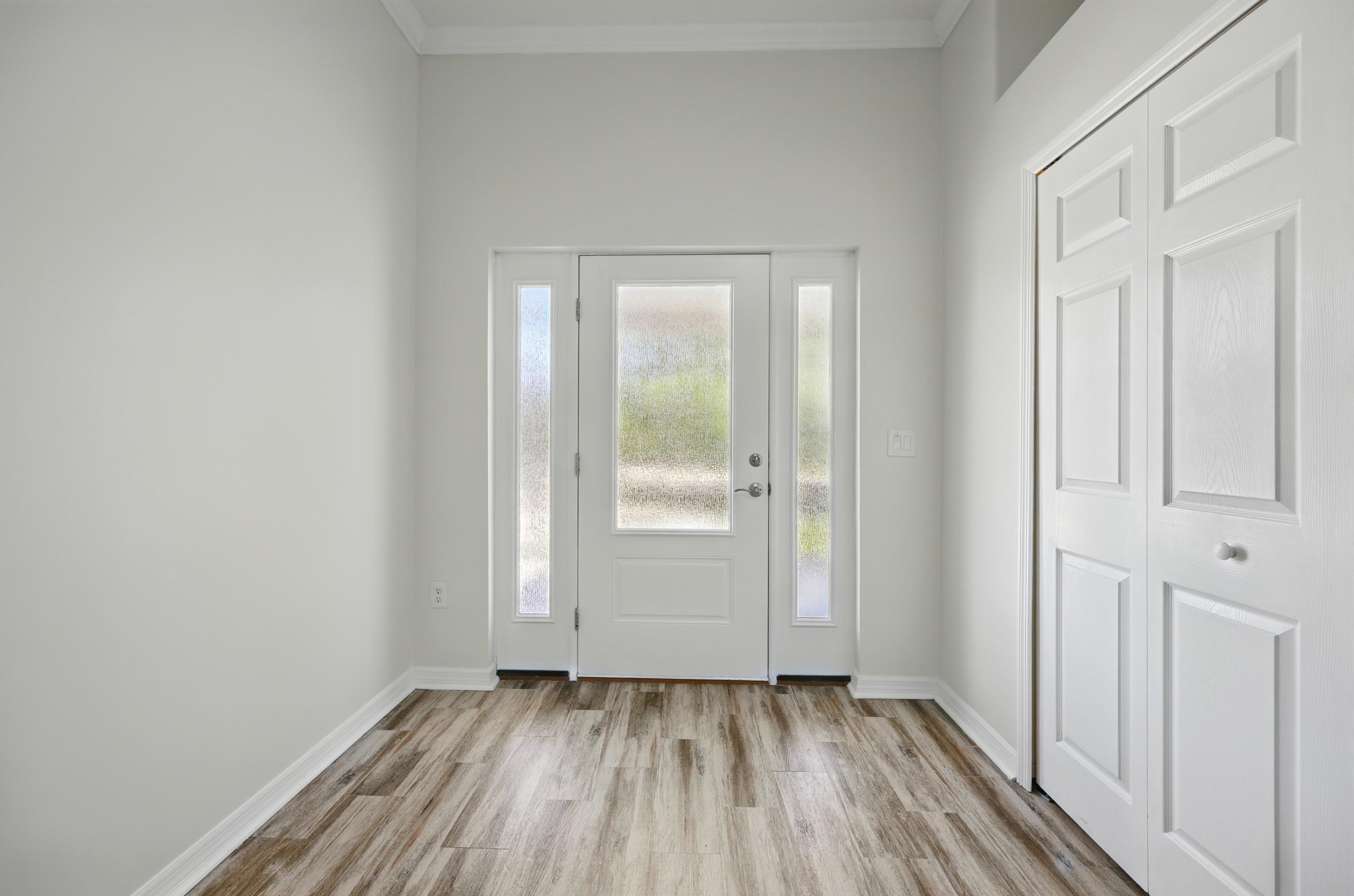 Image 7 of 67 For 500 Seagate Ln