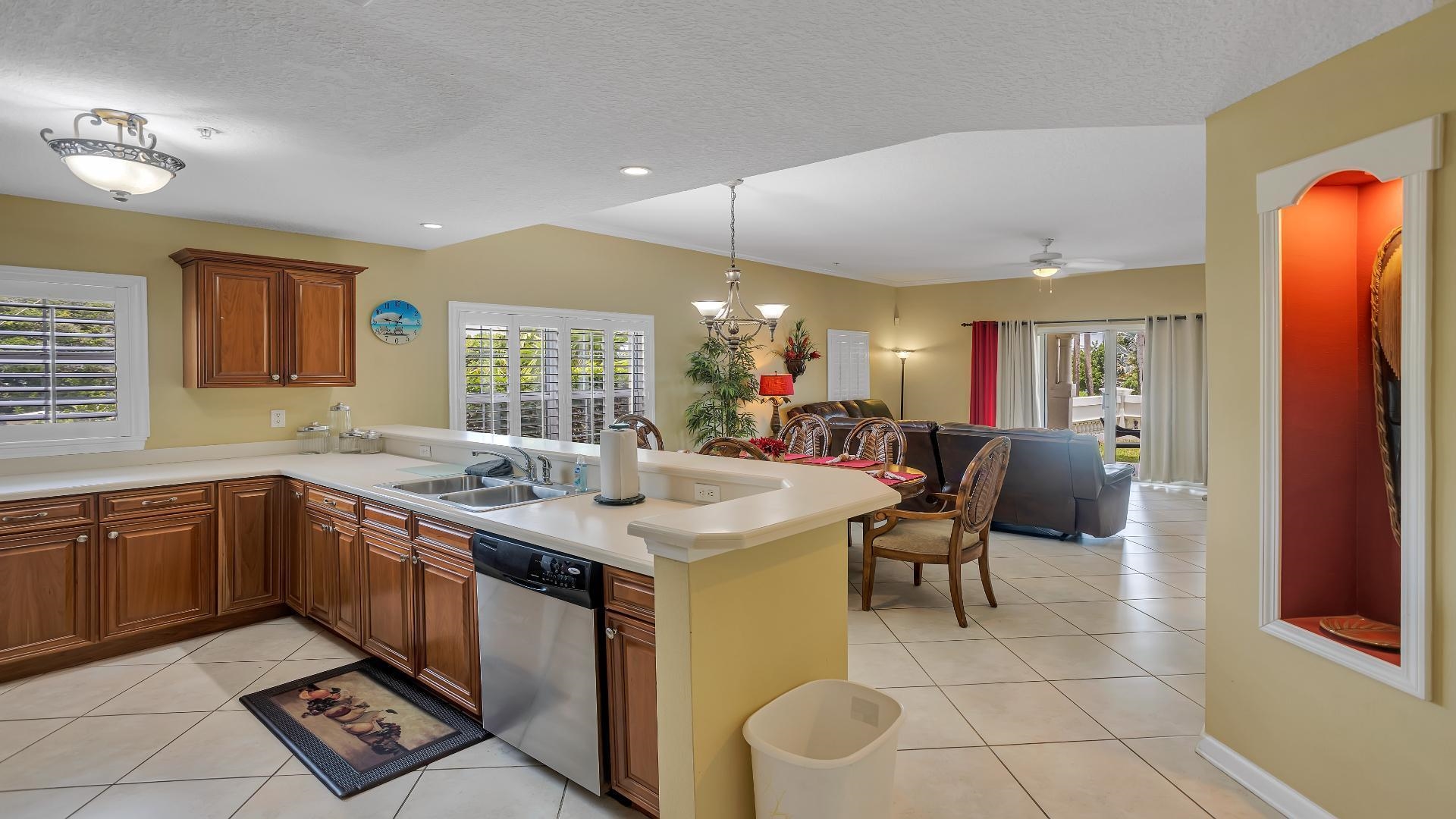 Image 10 of 37 For 264 Gibraltar Court  101