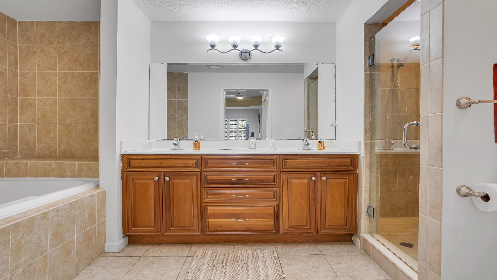 Image 19 of 37 For 264 Gibraltar Court  101