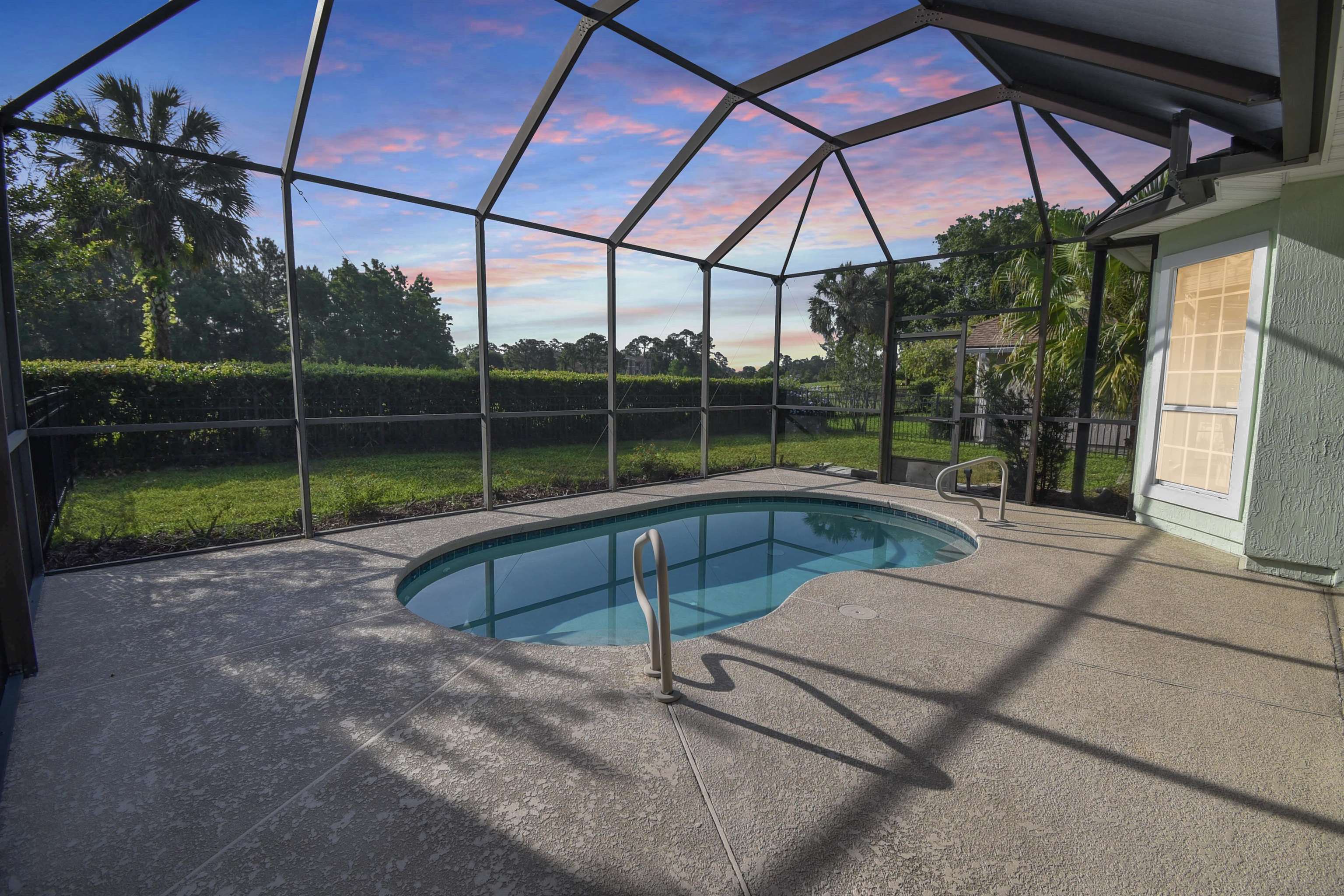 Image 2 of 47 For 775 Blackmoor Gate Ln