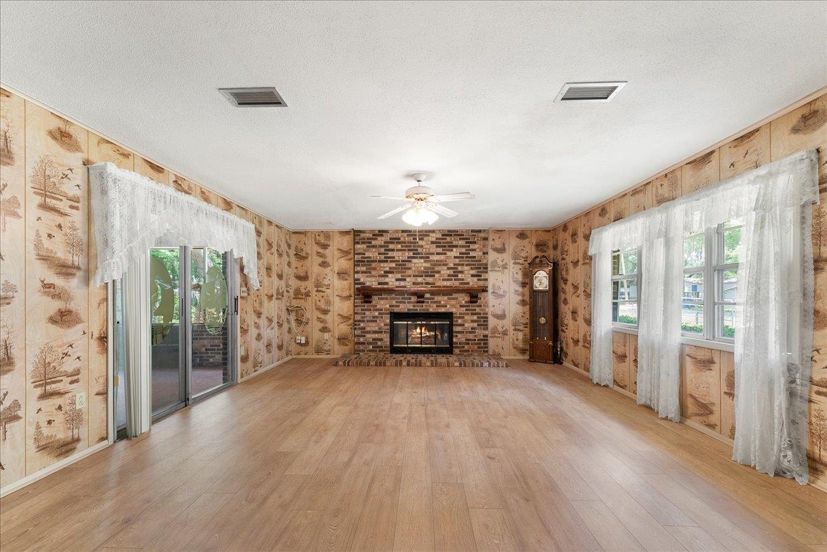 Image 10 of 37 For 4721 Avenue C