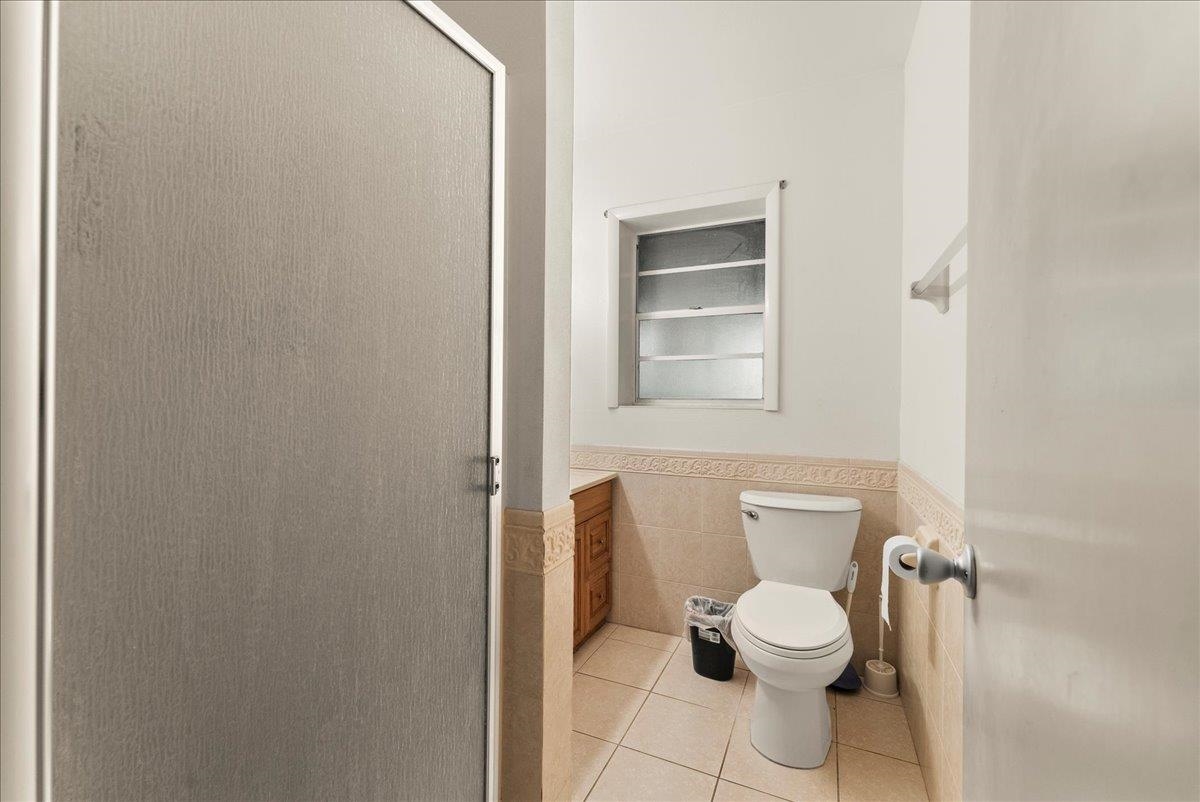 Image 15 of 37 For 4721 Avenue C