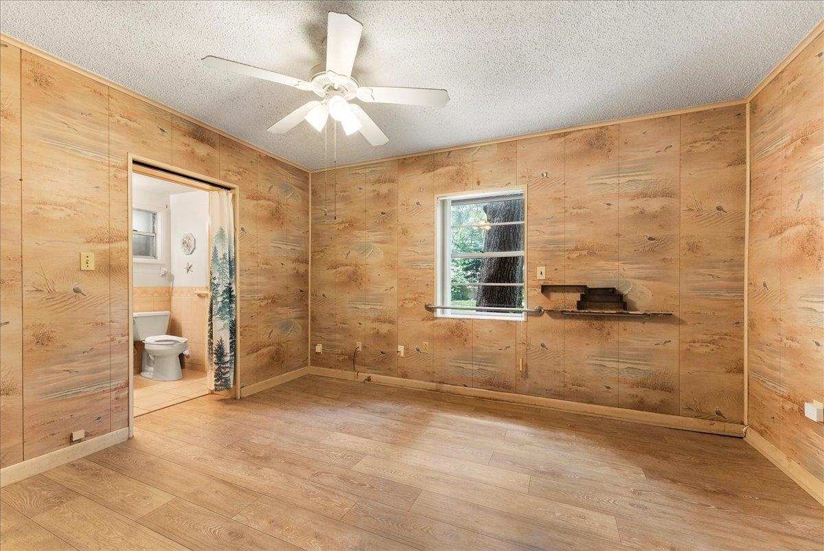 Image 16 of 37 For 4721 Avenue C