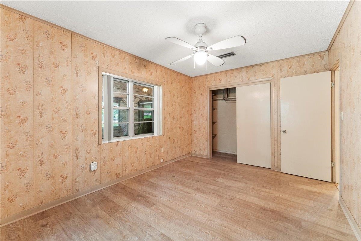 Image 17 of 37 For 4721 Avenue C