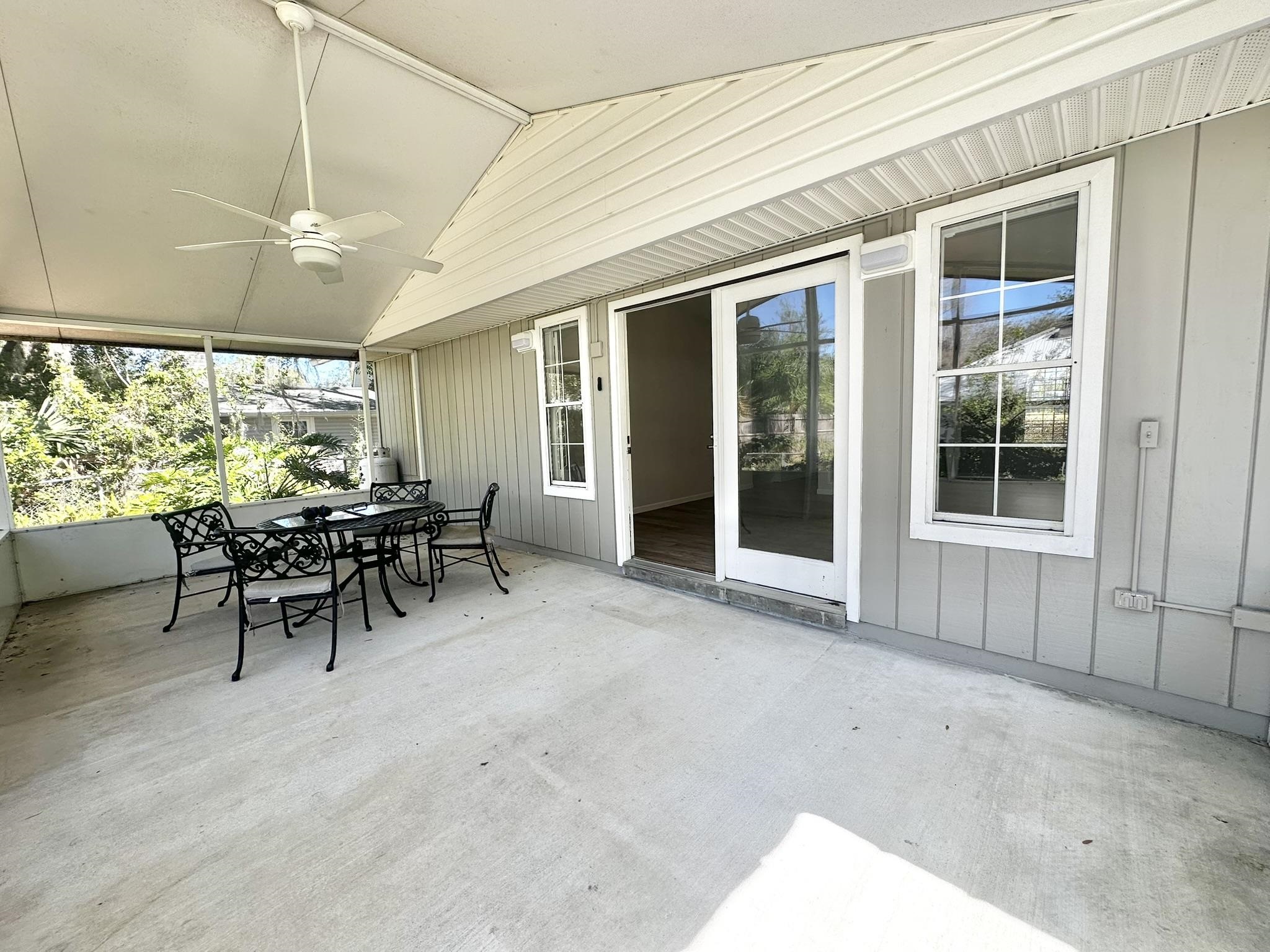Image 11 of 56 For 104 Falcon Rd