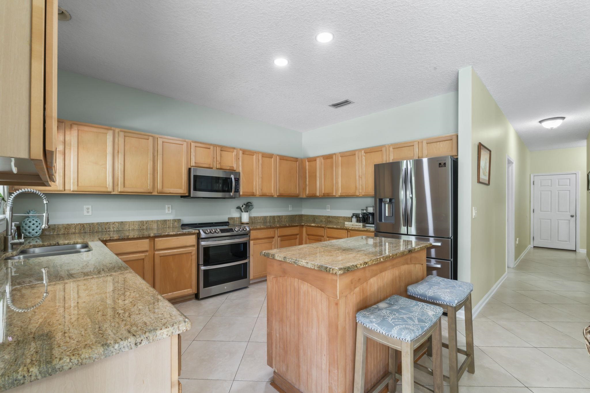 Image 16 of 65 For 196 Prince Phillip Dr