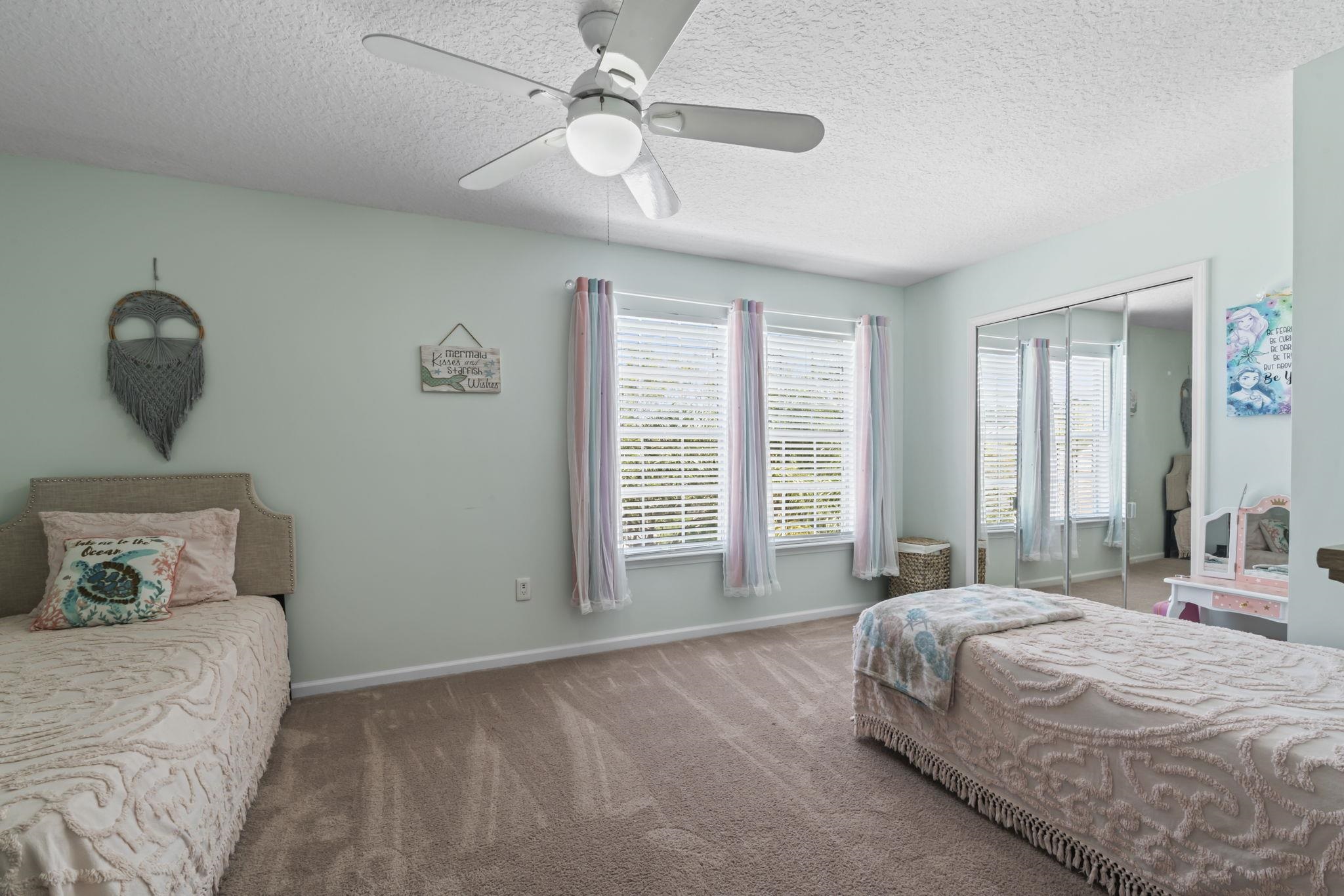Image 33 of 65 For 196 Prince Phillip Dr