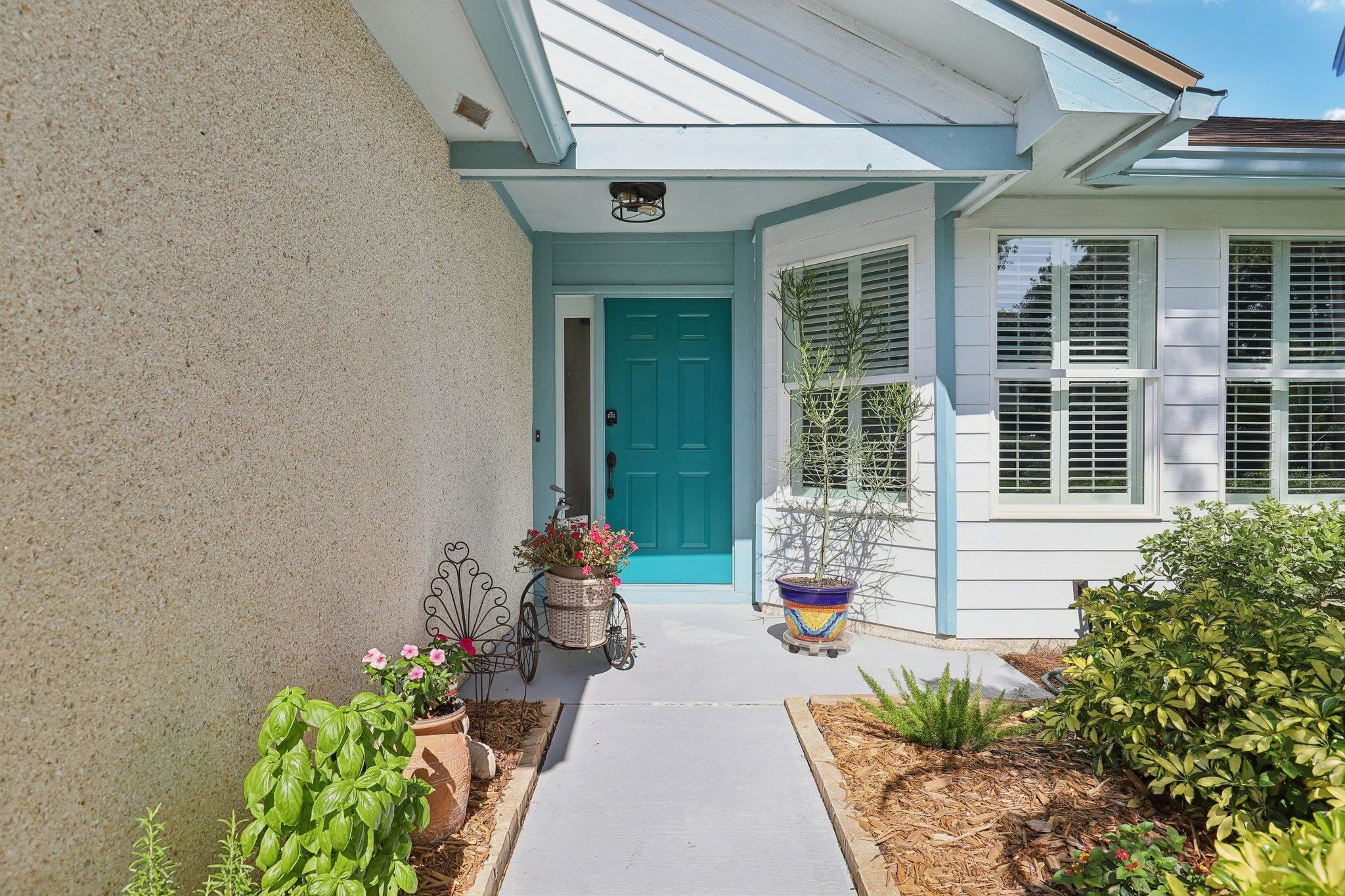 Image 2 of 30 For 105 Solano Woods Dr