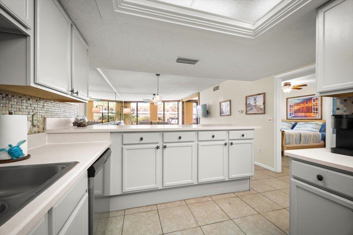 Image 6 of 36 For 2 Dondanville Rd #115  115