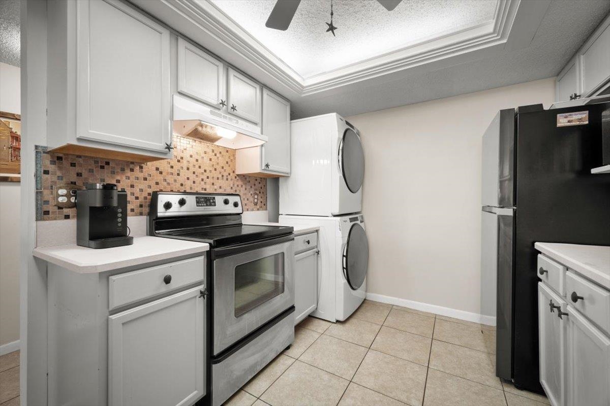 Image 8 of 36 For 2 Dondanville Rd #115  115