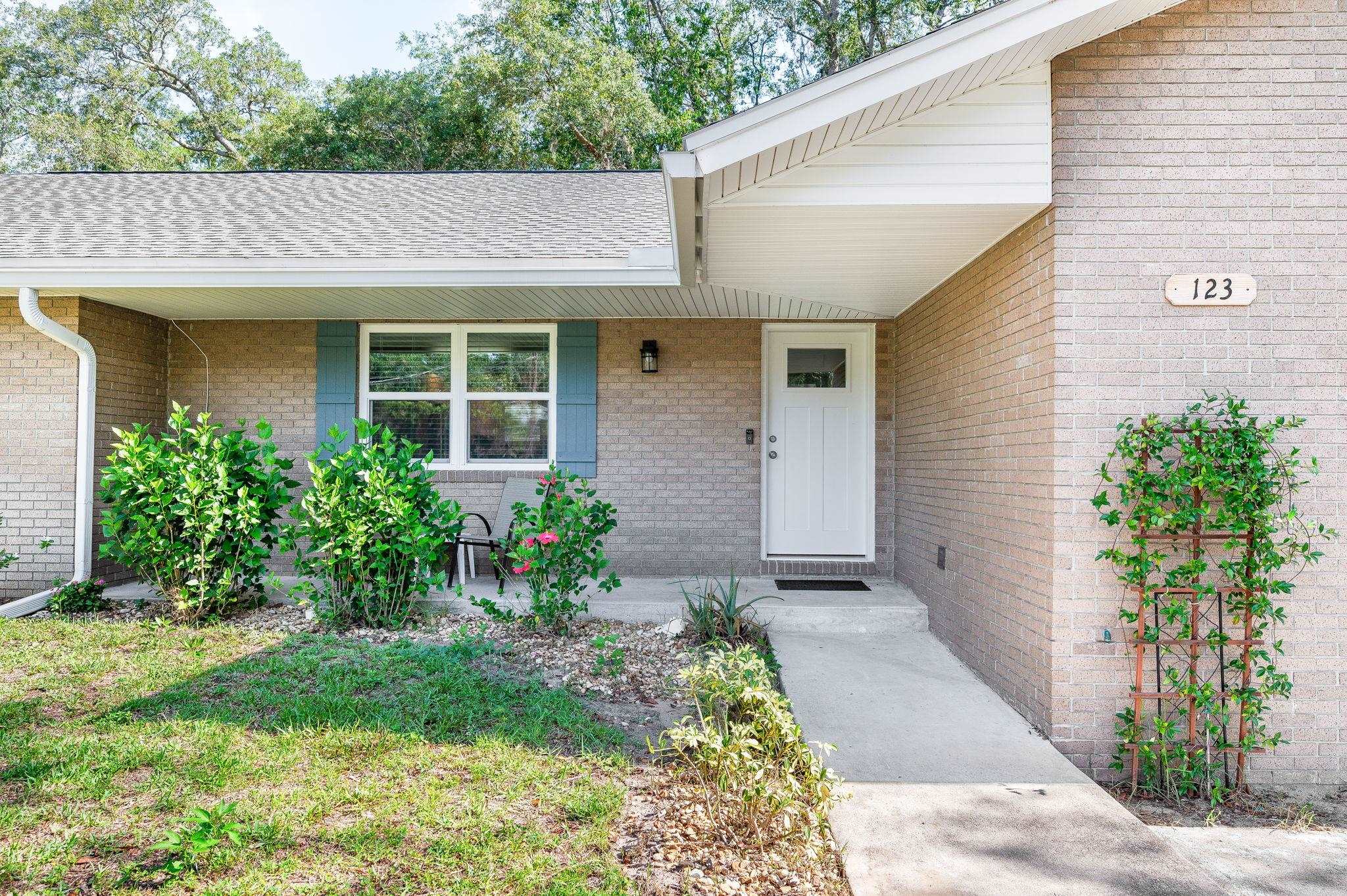 Image 2 of 42 For 123 Bobwhite Road