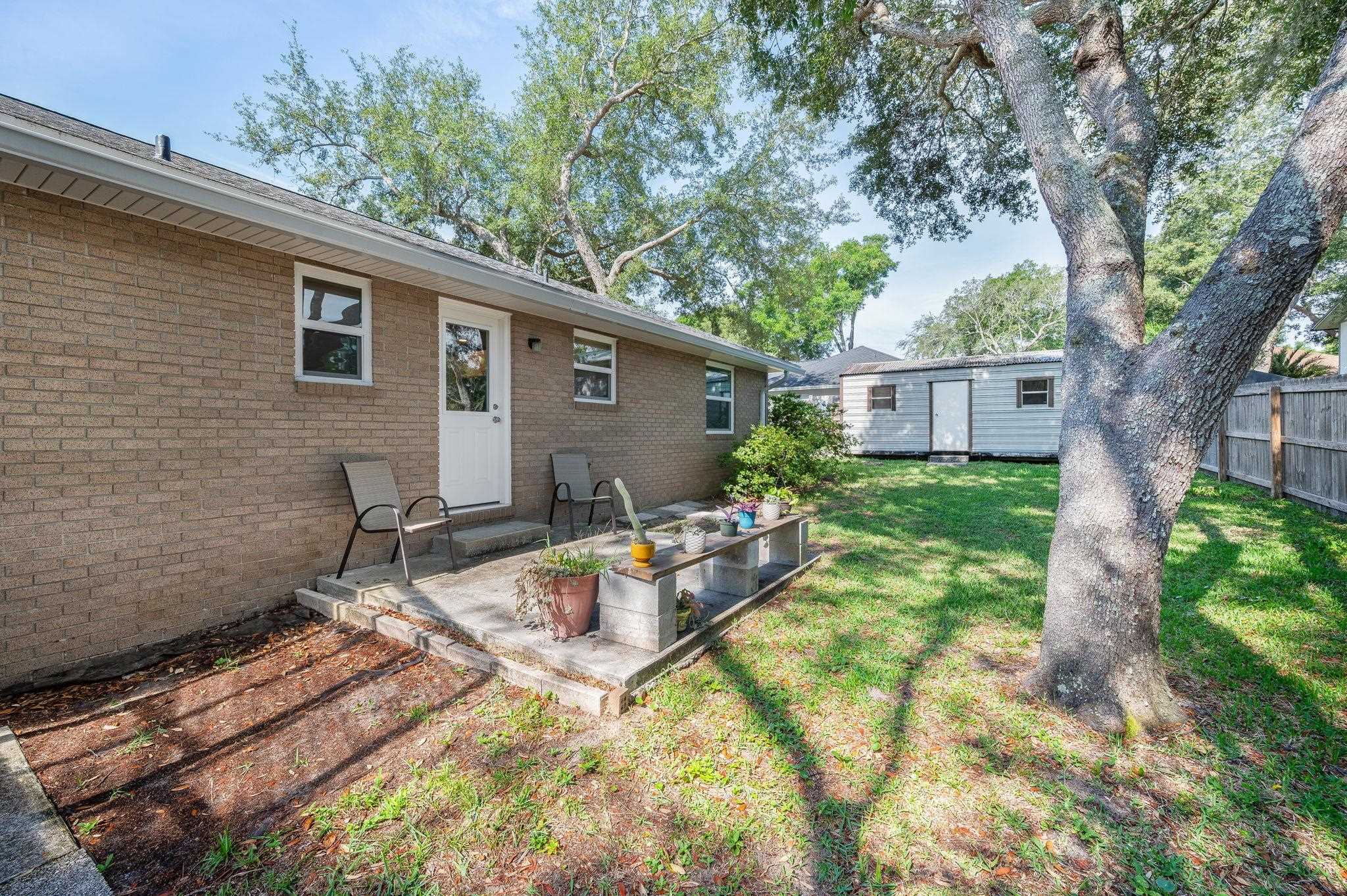 Image 24 of 42 For 123 Bobwhite Road