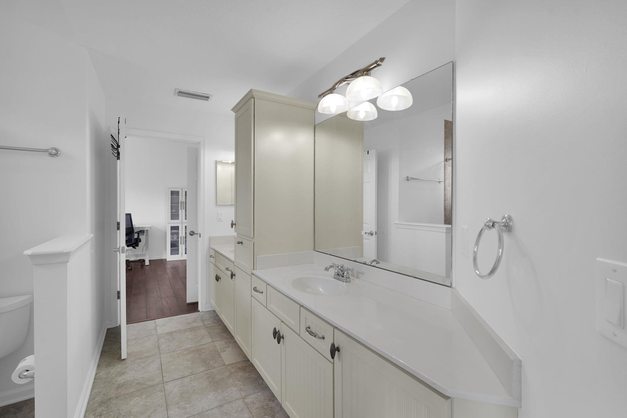 Image 32 of 89 For 545 Sebastian Square