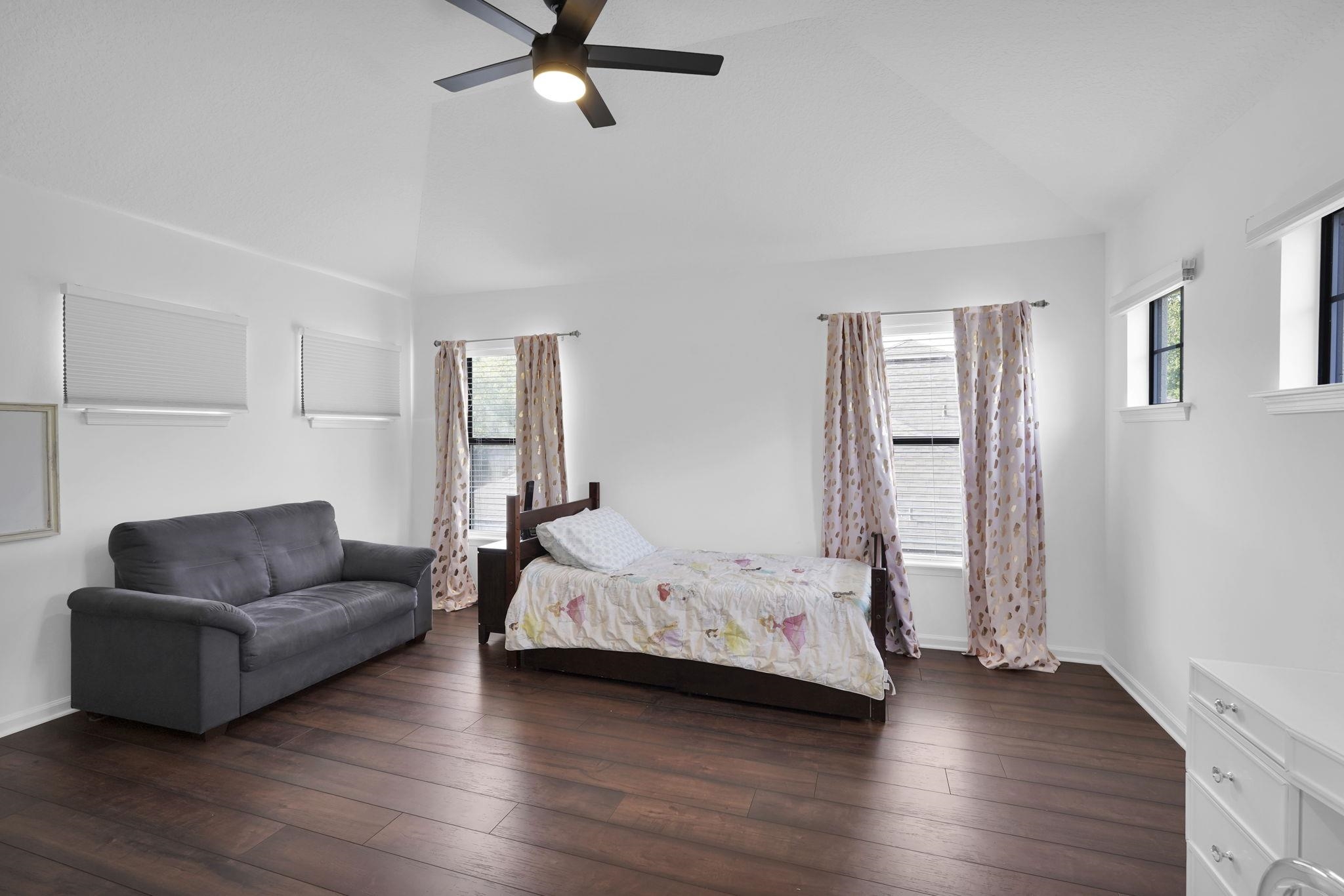 Image 46 of 89 For 545 Sebastian Square