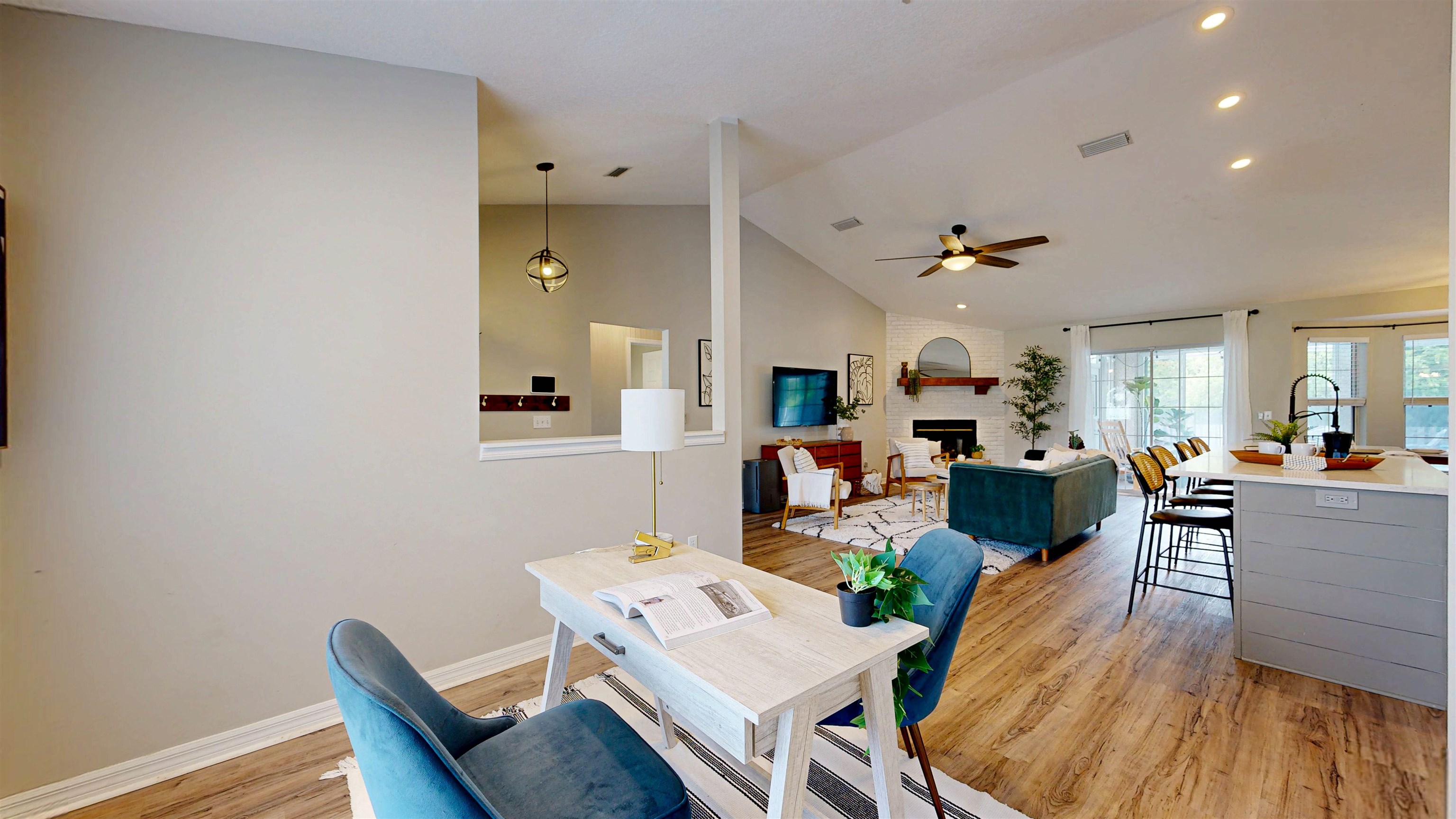 Image 10 of 41 For 4705 Innisbrook Ct N
