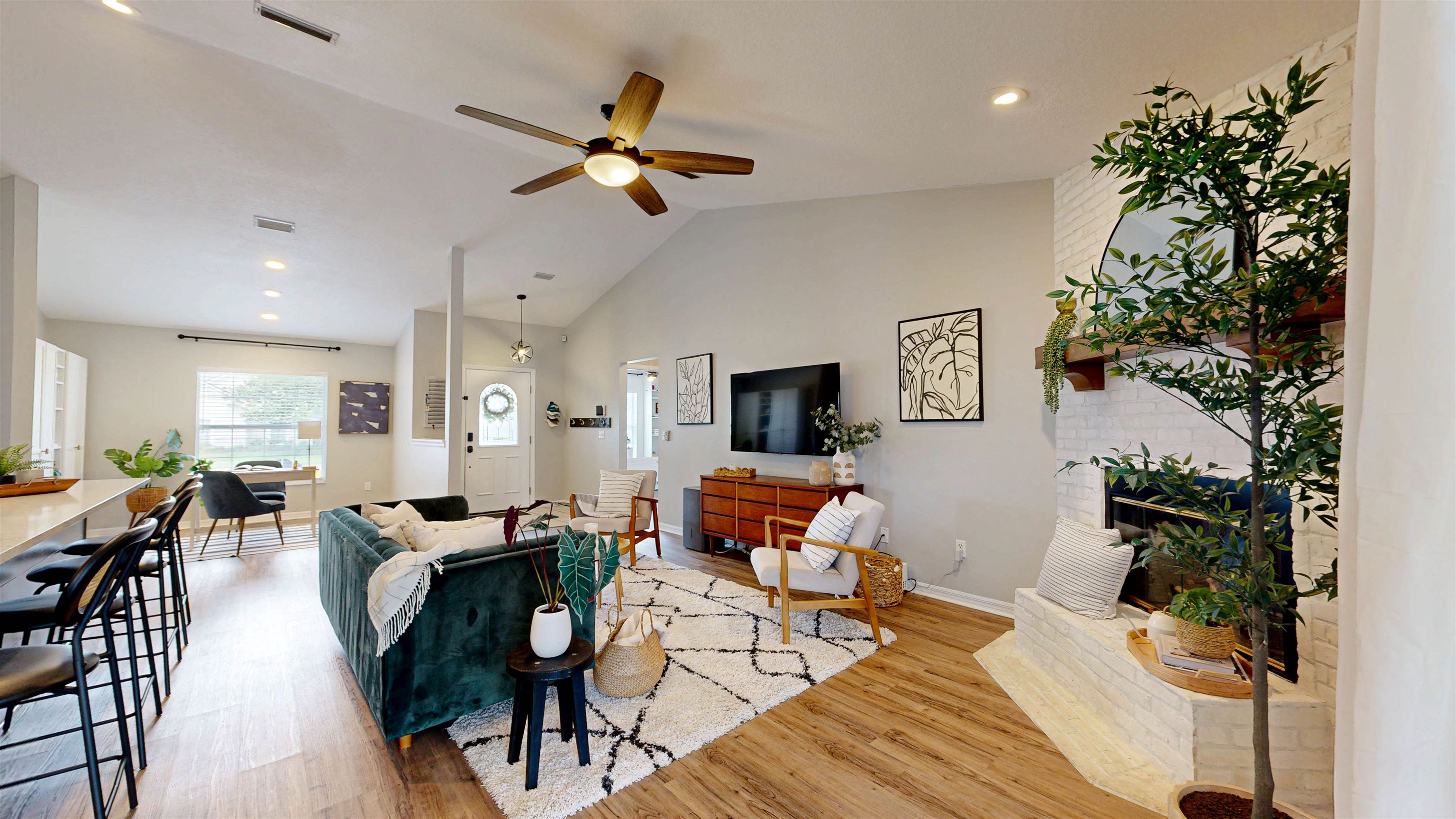 Image 15 of 41 For 4705 Innisbrook Ct N