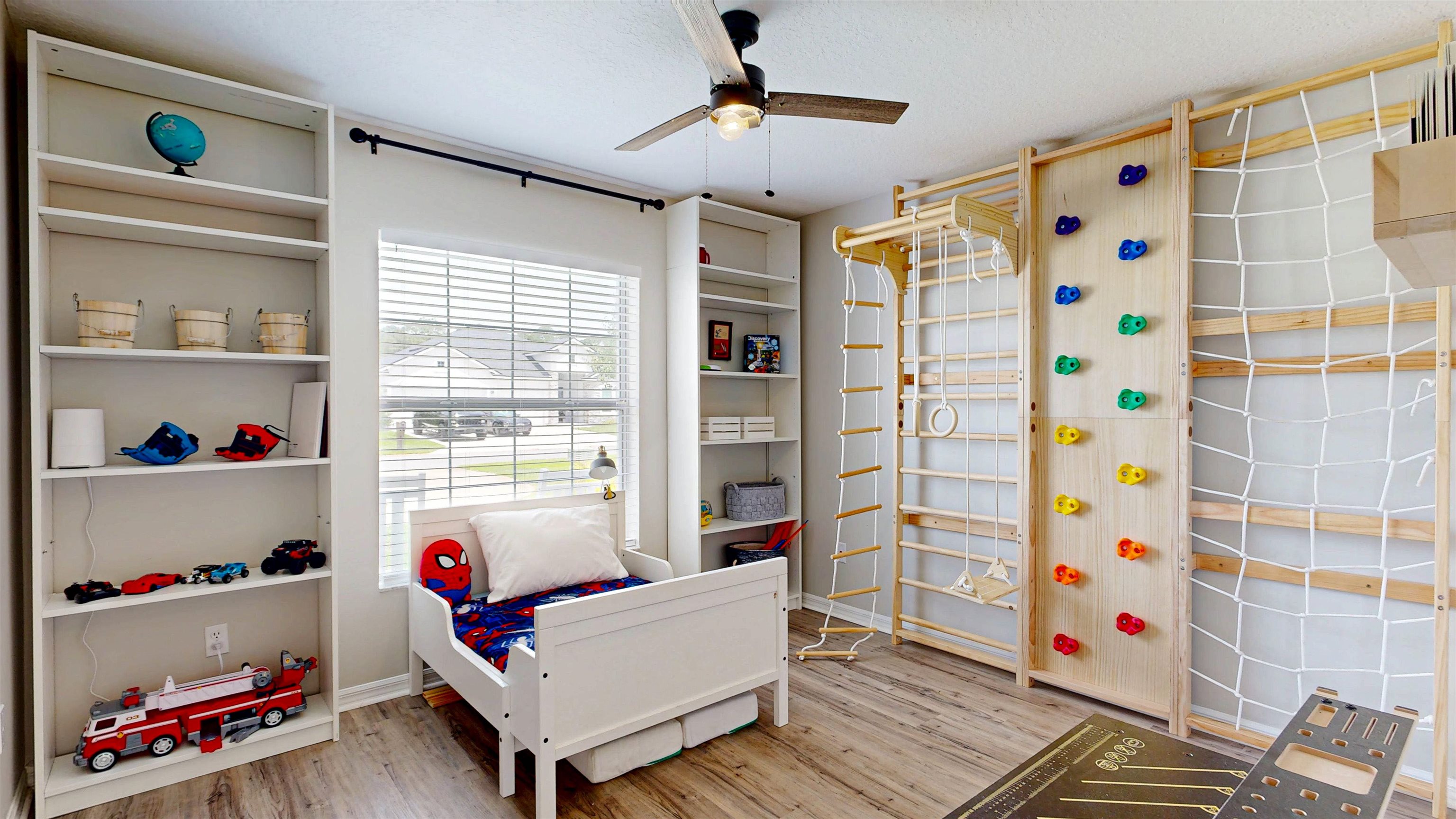 Image 21 of 41 For 4705 Innisbrook Ct N