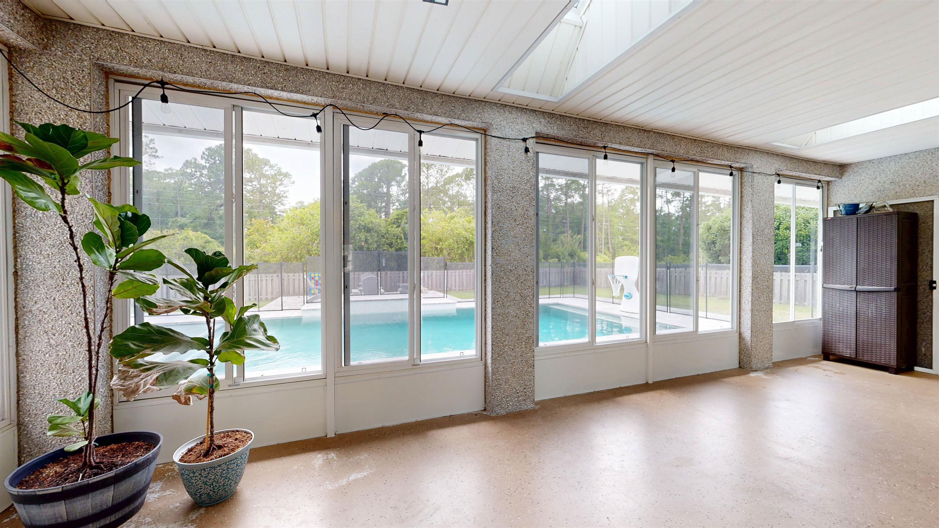 Image 27 of 41 For 4705 Innisbrook Ct N