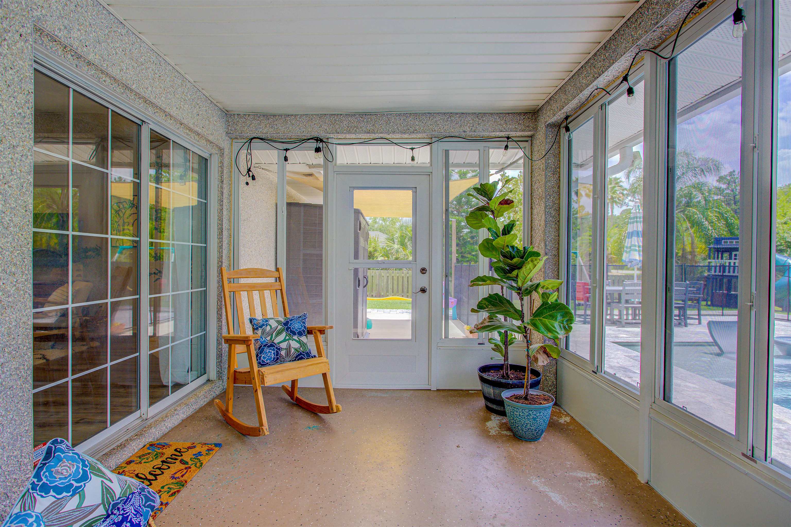 Image 28 of 41 For 4705 Innisbrook Ct N