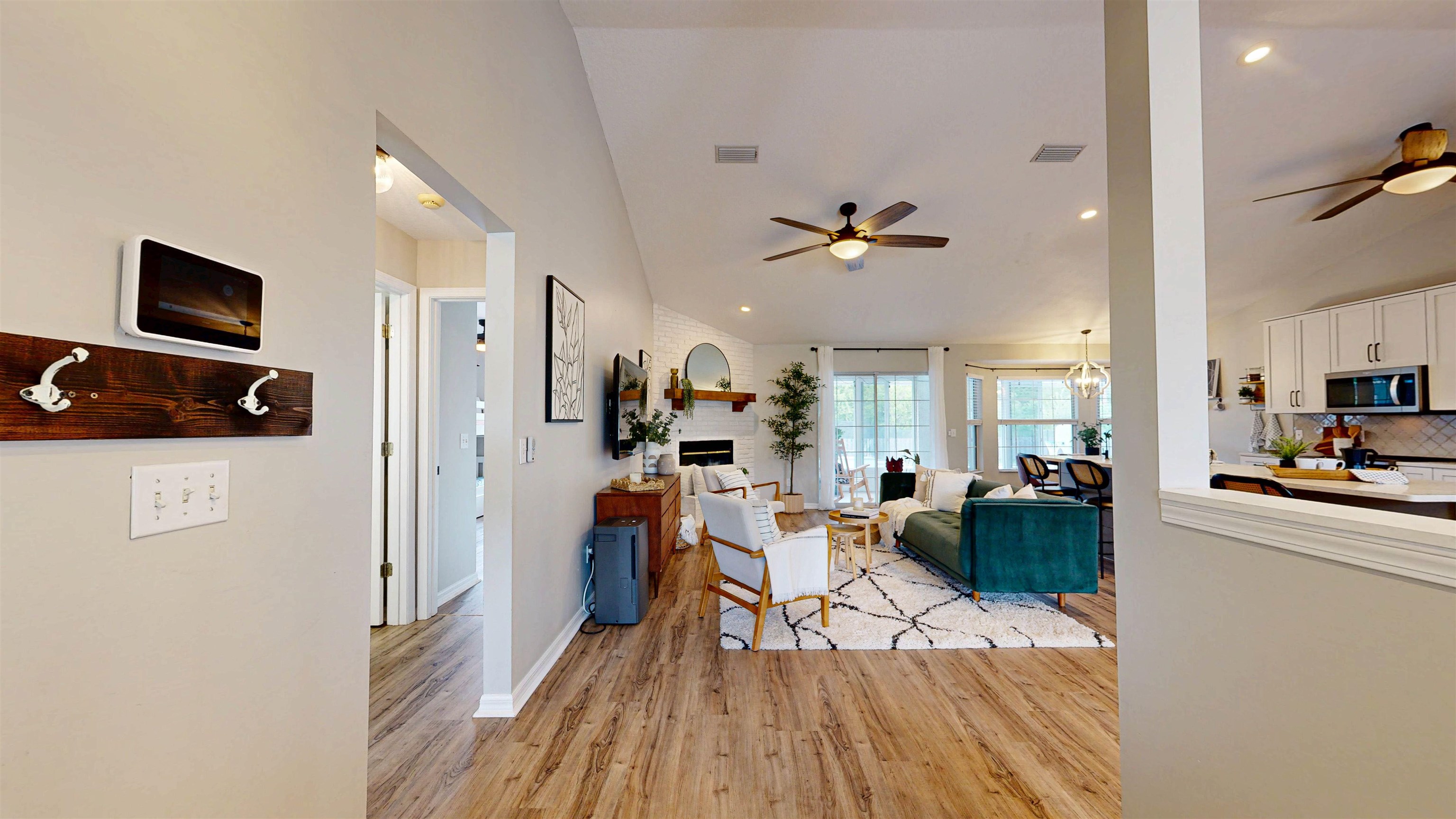 Image 3 of 41 For 4705 Innisbrook Ct N