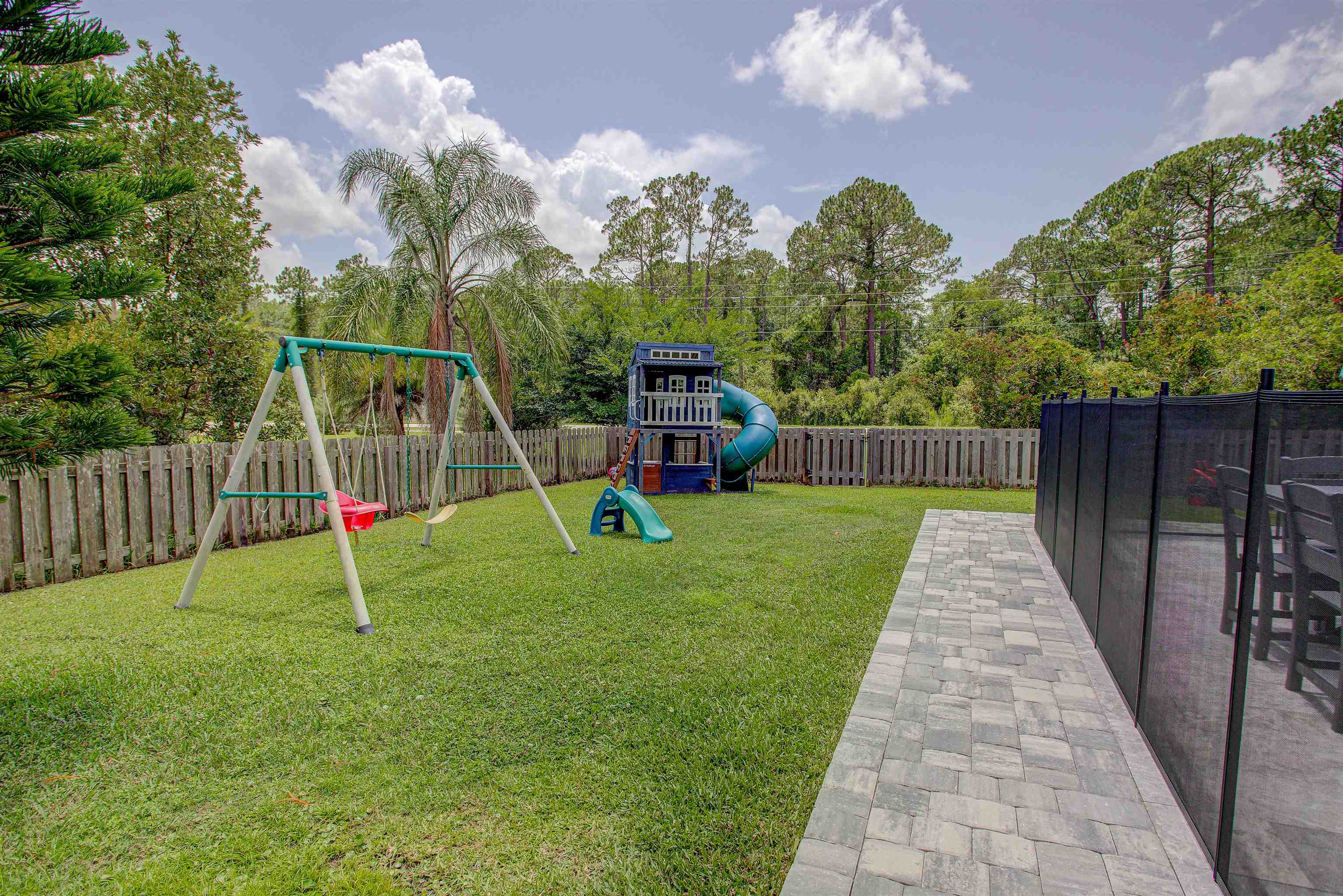 Image 36 of 41 For 4705 Innisbrook Ct N