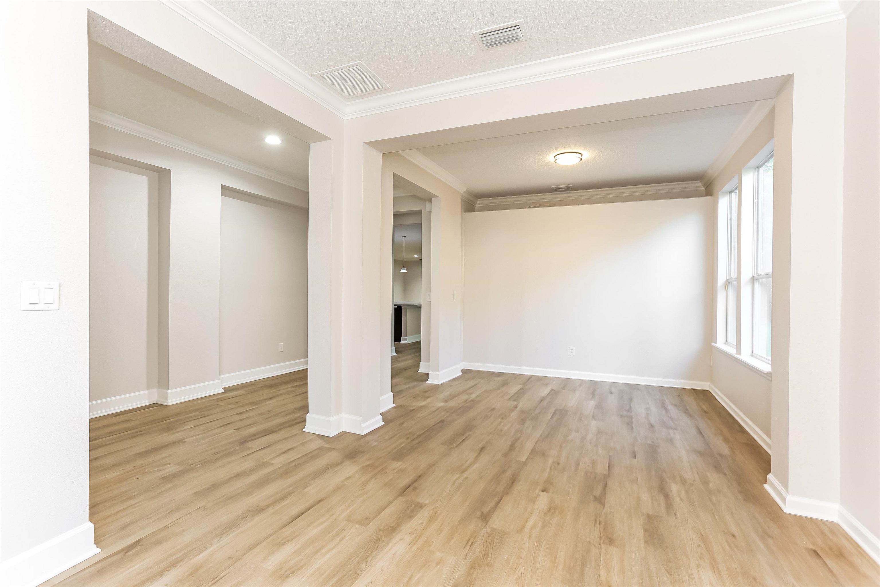 Image 10 of 20 For 124 Medio Dr