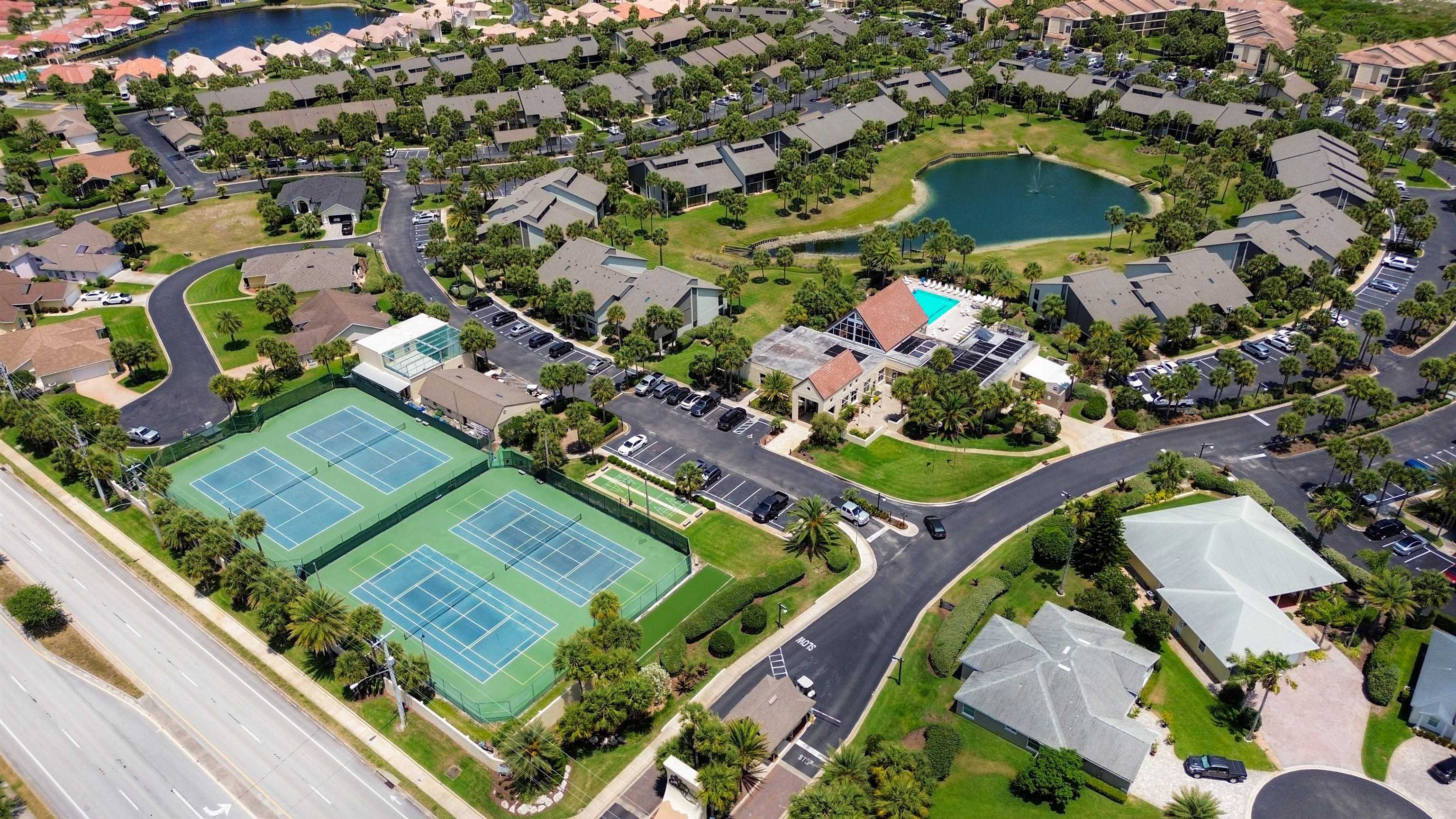 Image 46 of 51 For 87 Village Del Lago Cir
