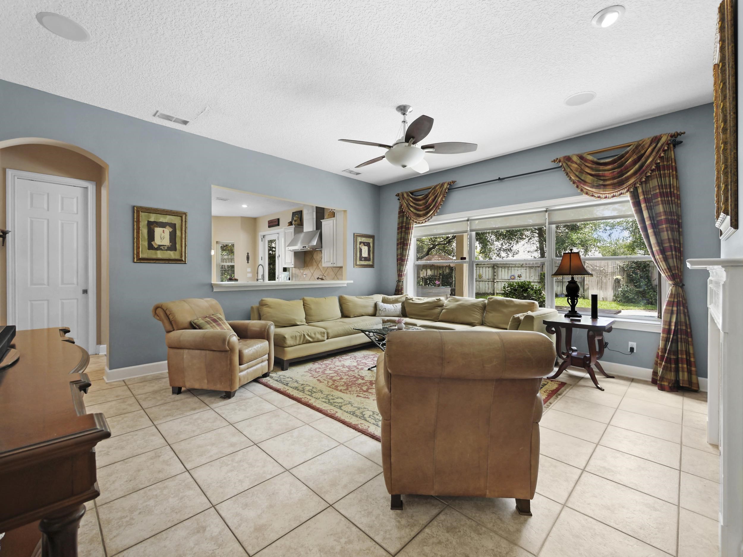 Image 10 of 46 For 304 1st Street