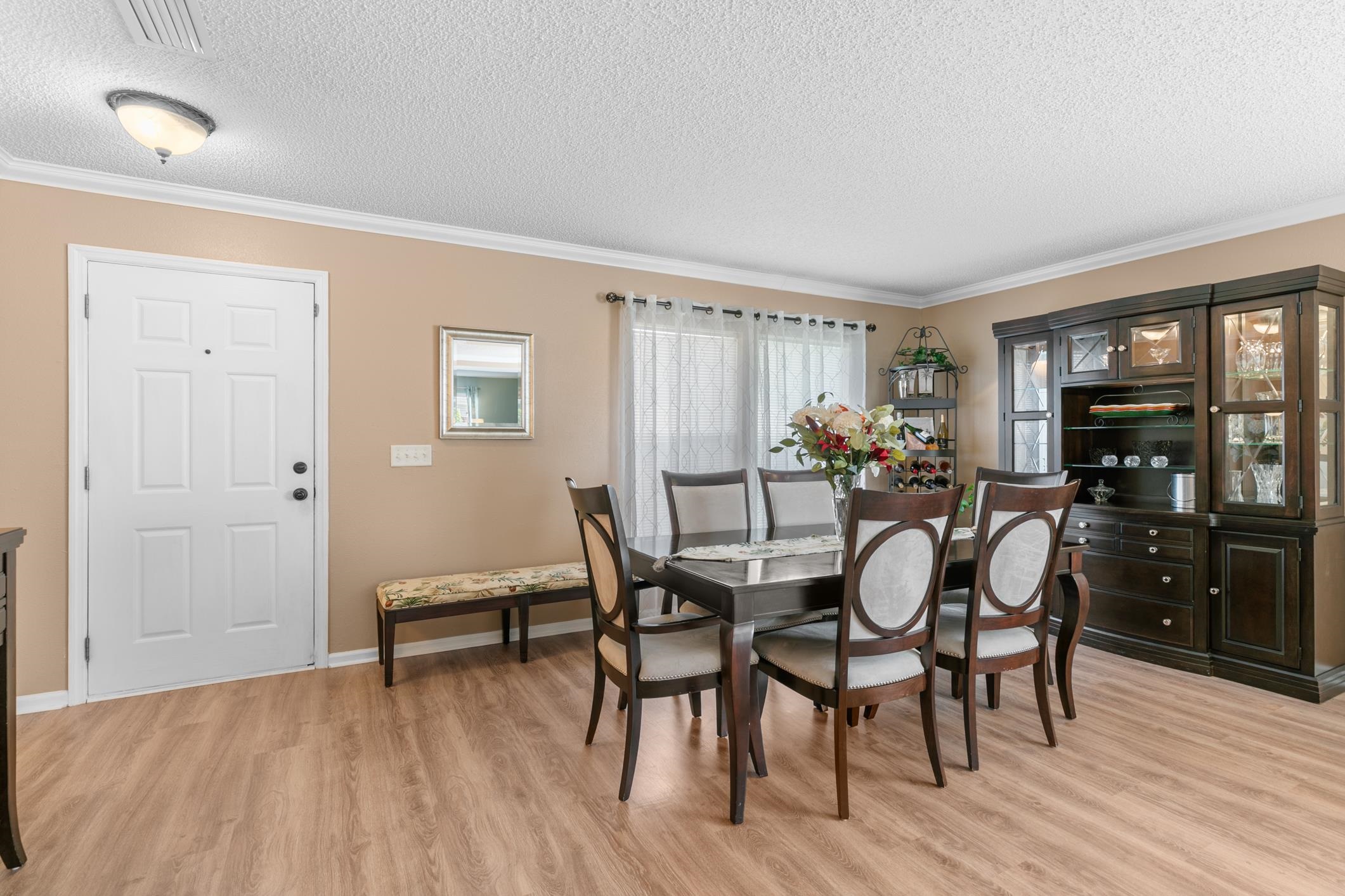 Image 14 of 66 For 1409 Heather Ct
